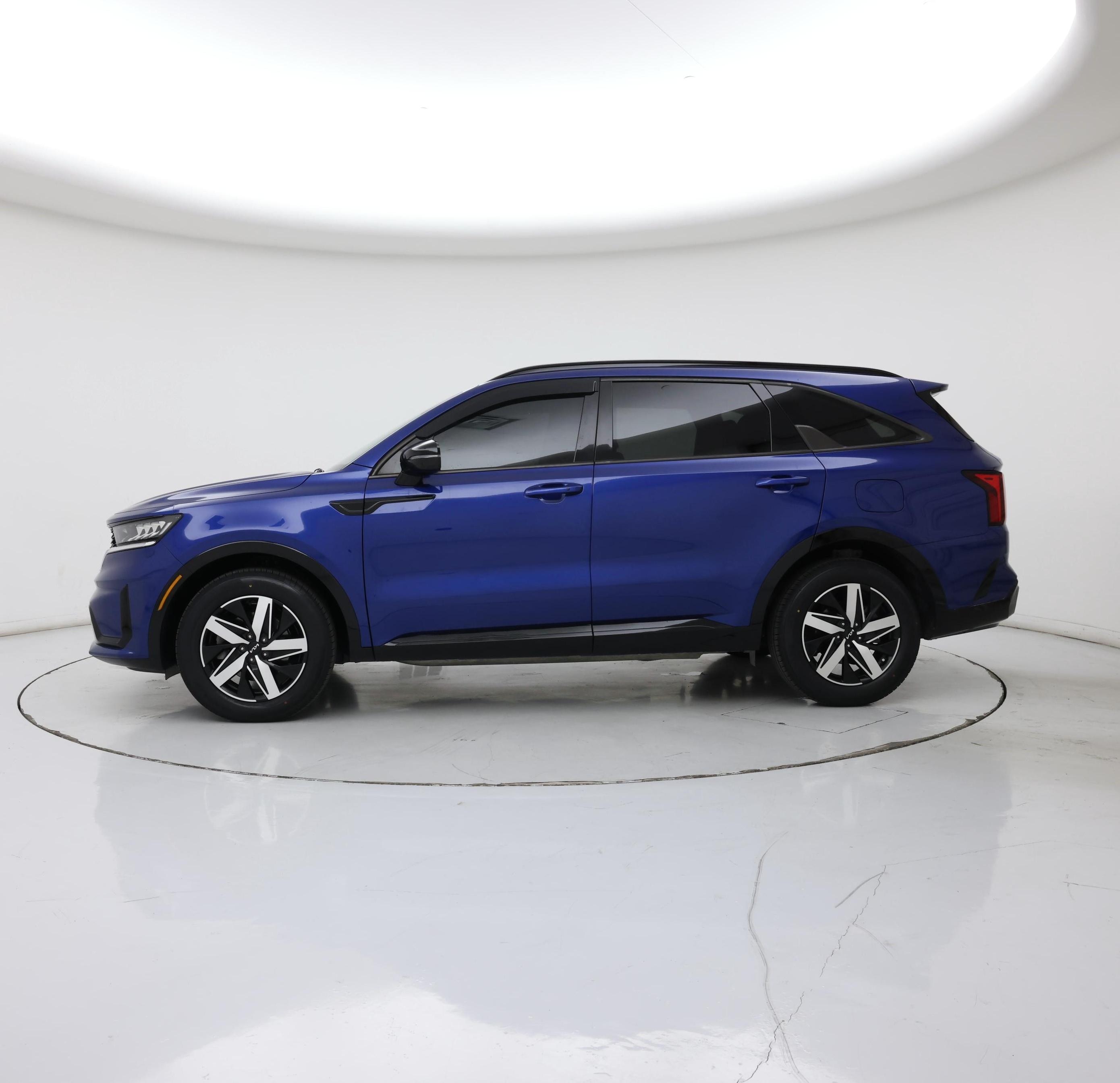 Thumbnail: 2023 Kia Sorento - 3