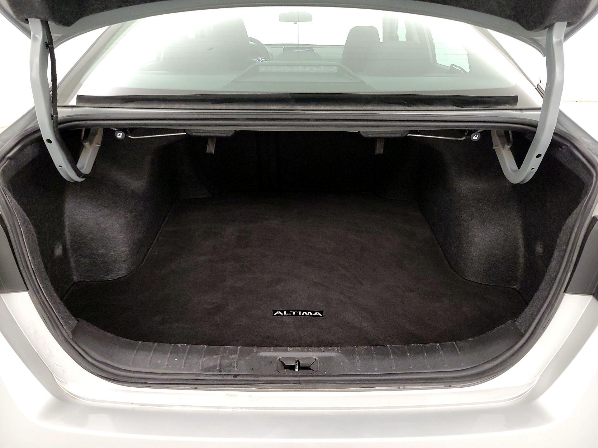 Thumbnail: 2024 Nissan Altima - 20