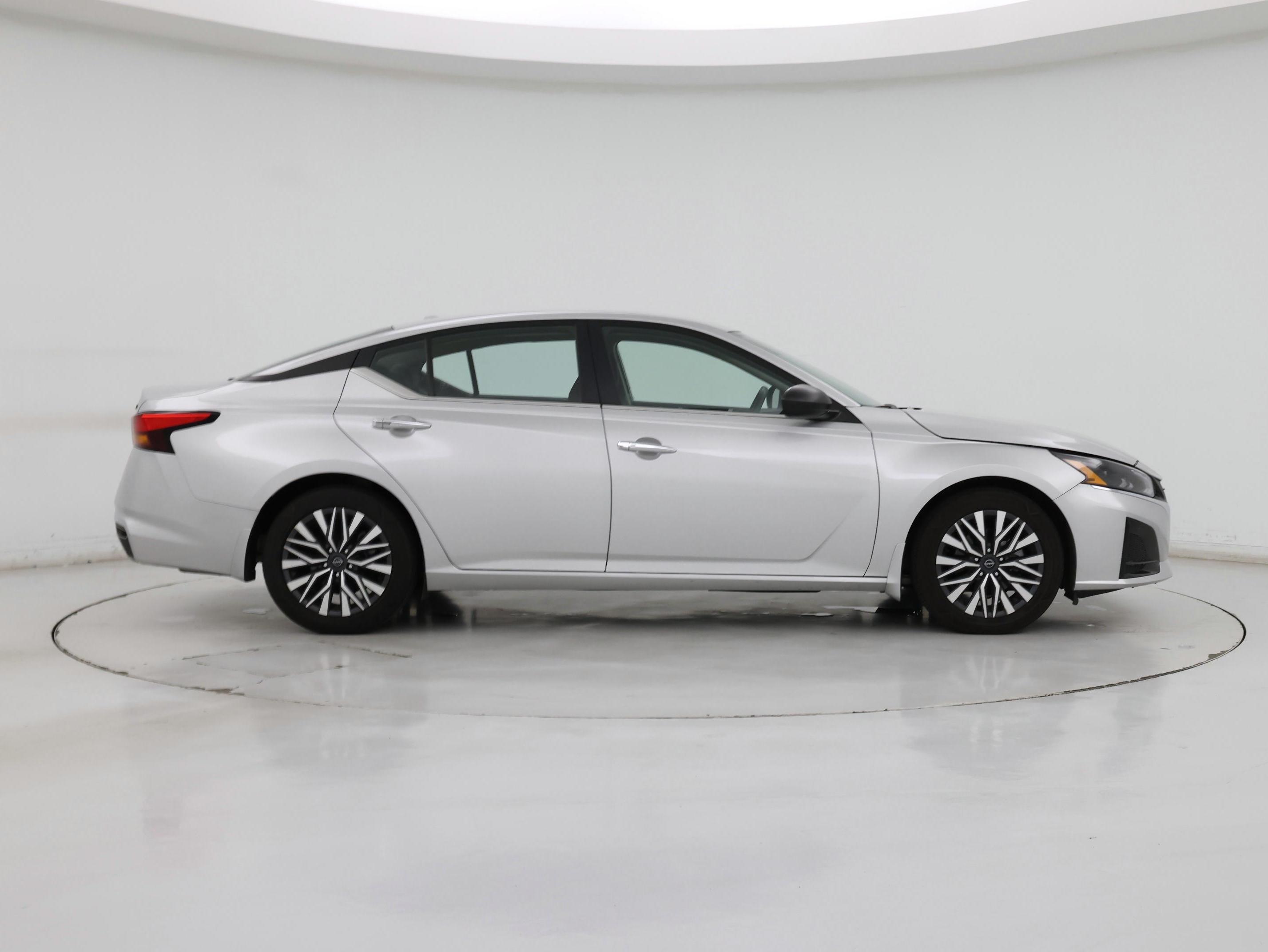 Thumbnail: 2024 Nissan Altima - 7