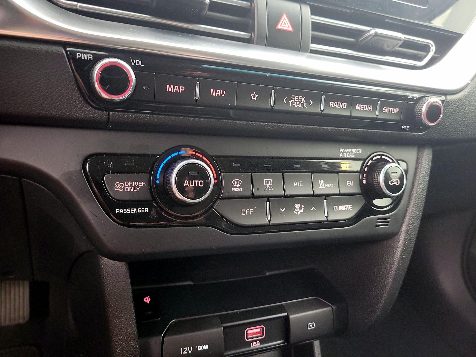 Thumbnail: 2022 Kia Niro - 17