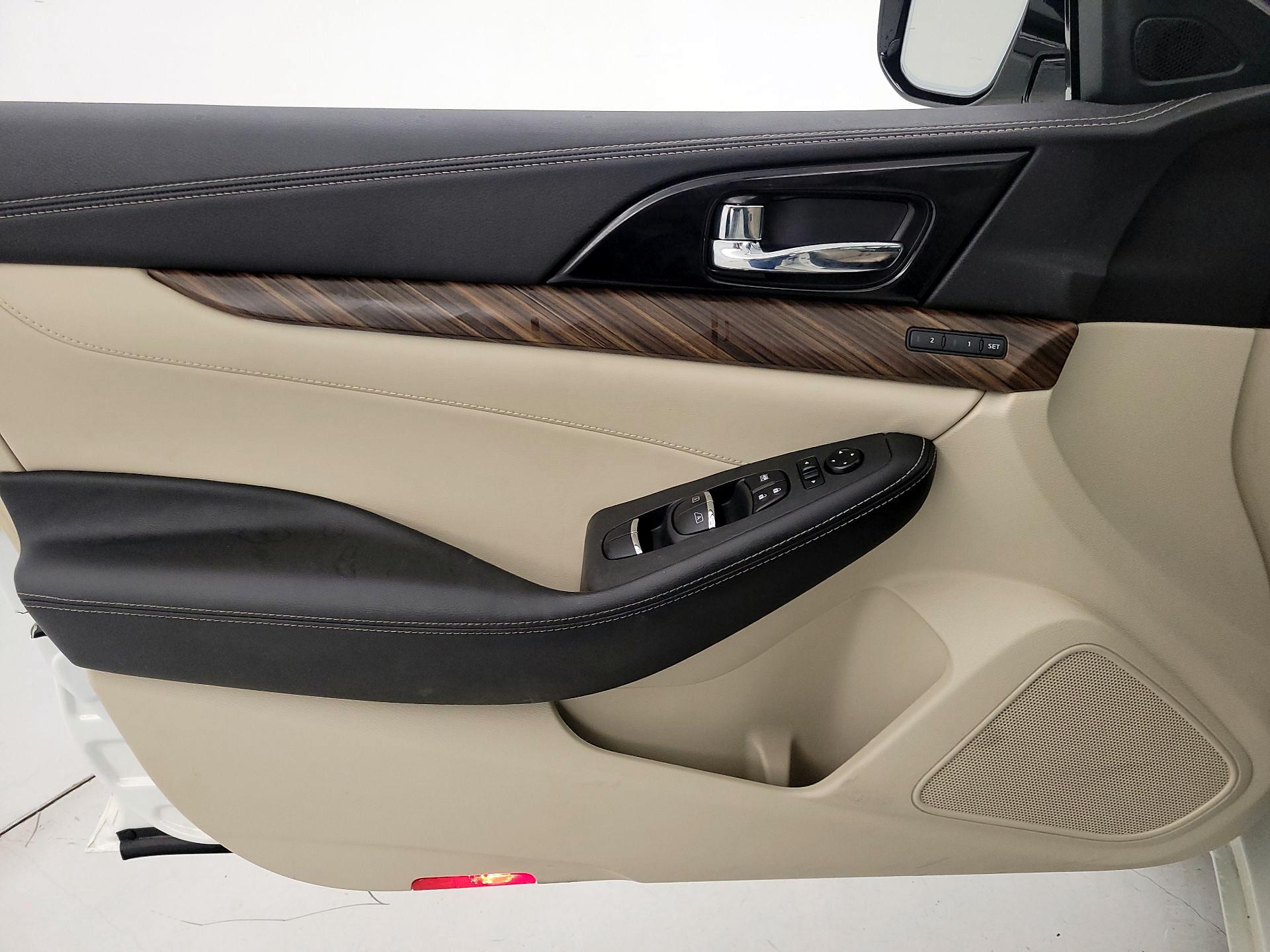 Thumbnail: 2016 Nissan Maxima - 12
