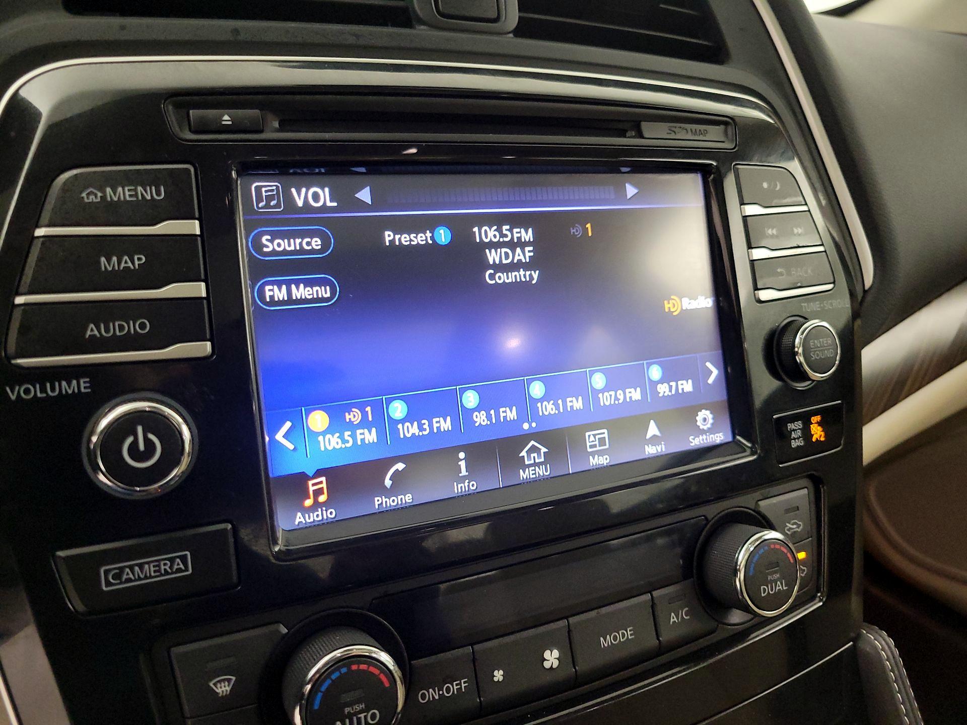 Thumbnail: 2016 Nissan Maxima - 16