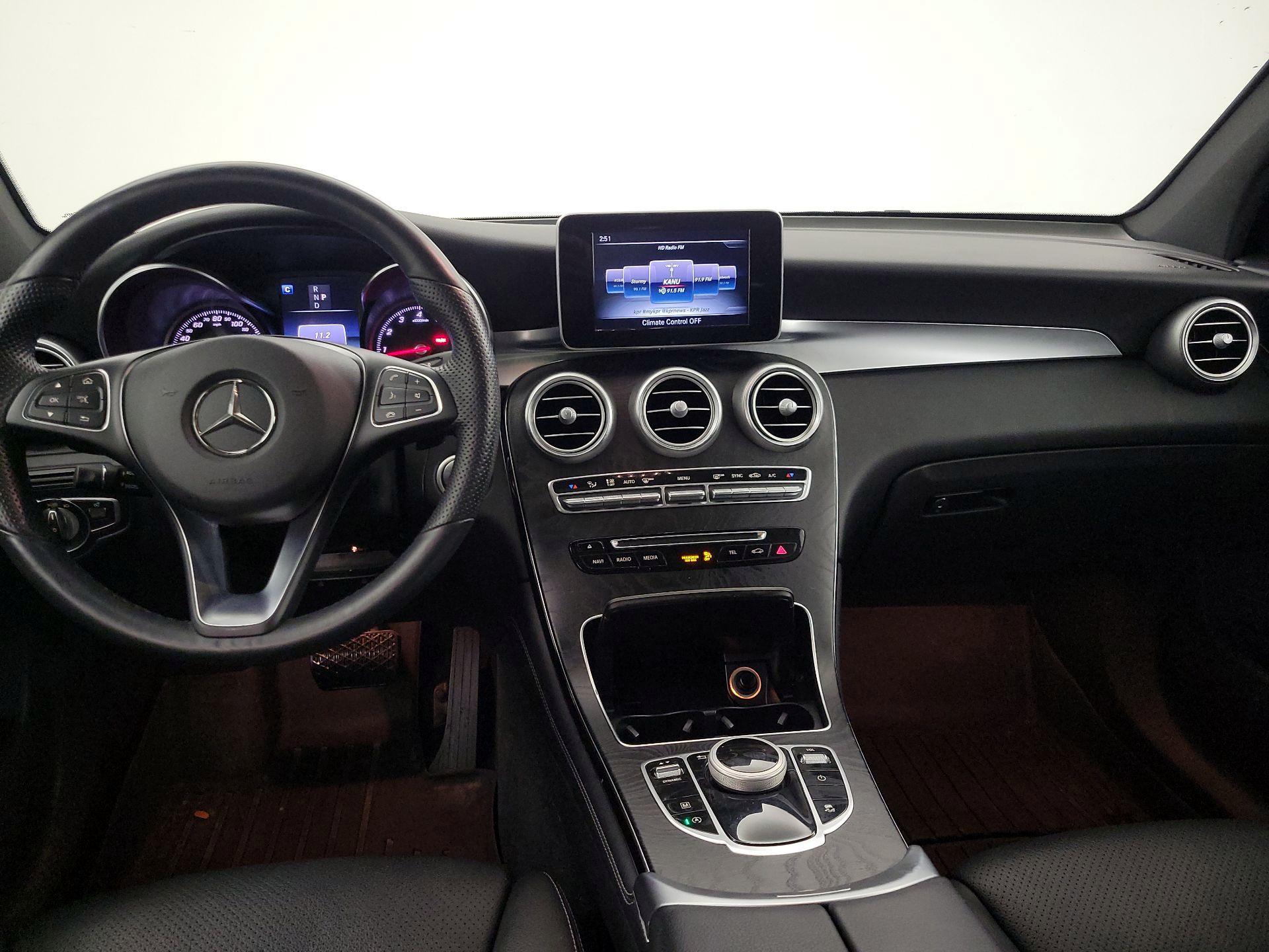 Thumbnail: 2017 Mercedes-Benz GLC - 9
