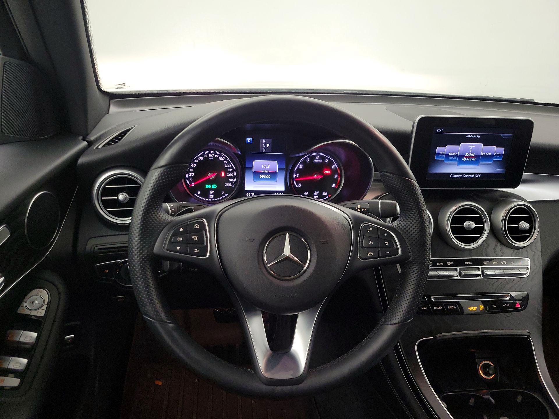 Thumbnail: 2017 Mercedes-Benz GLC - 10