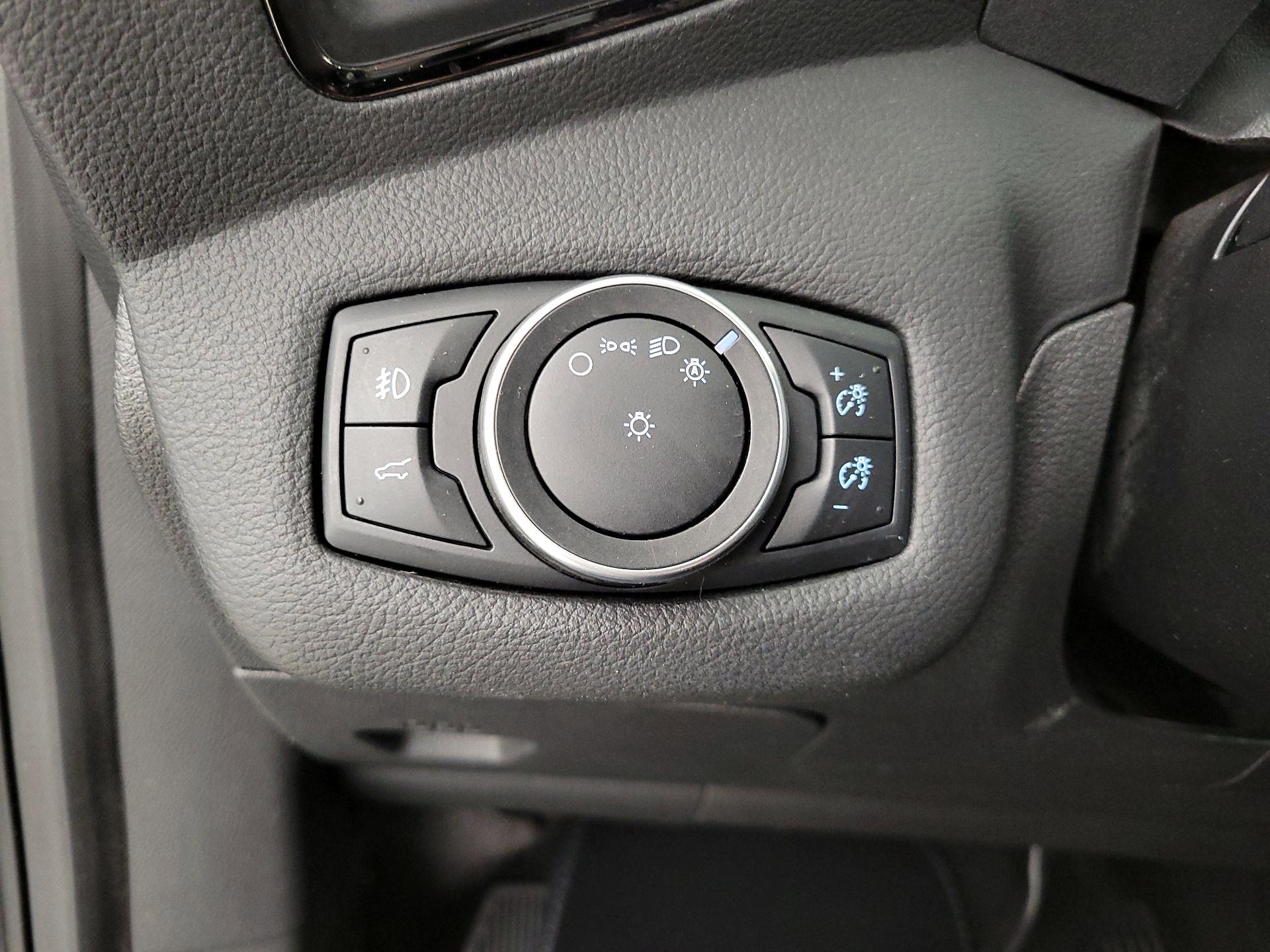 Thumbnail: 2017 Ford Escape - 13