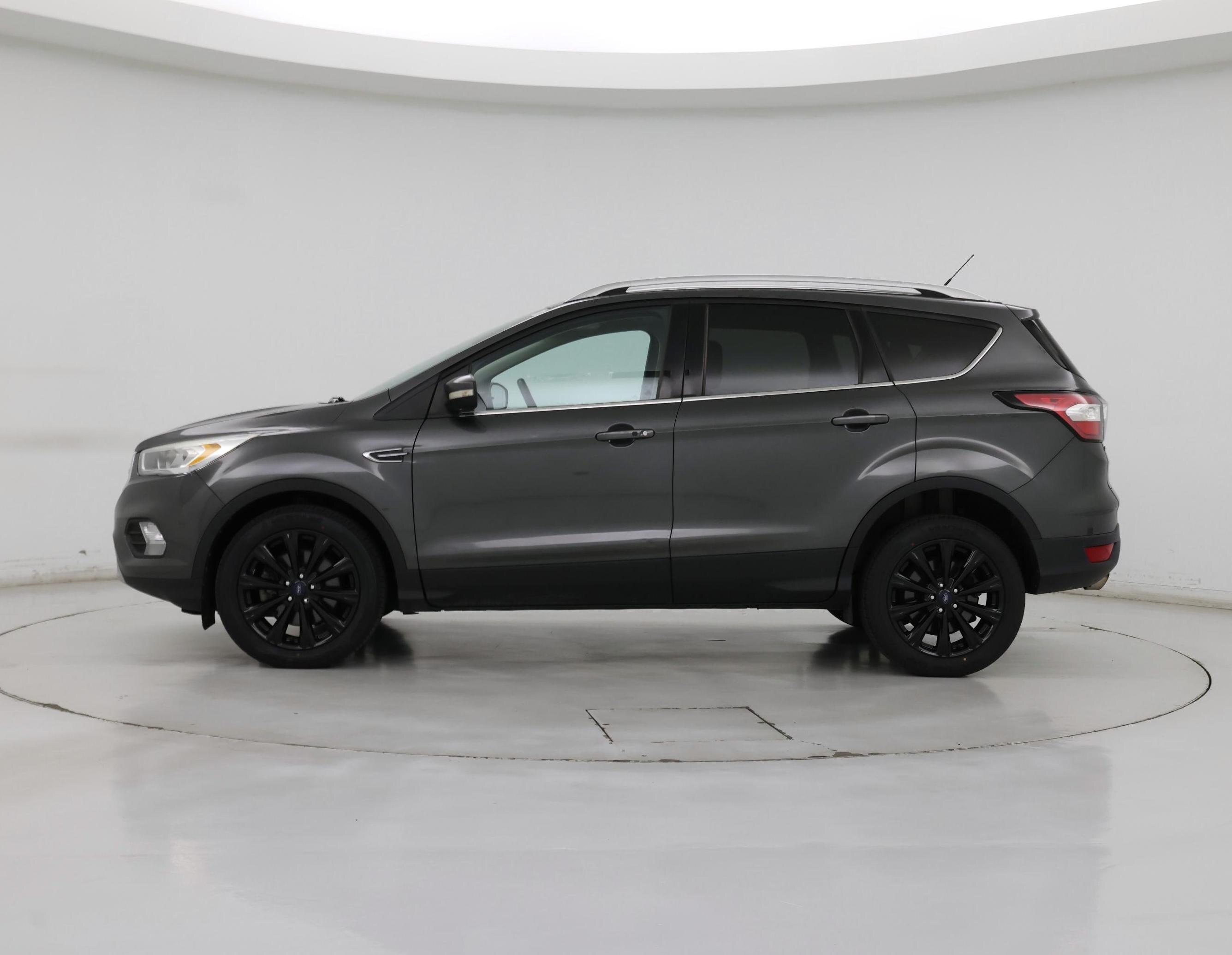Thumbnail: 2017 Ford Escape - 3