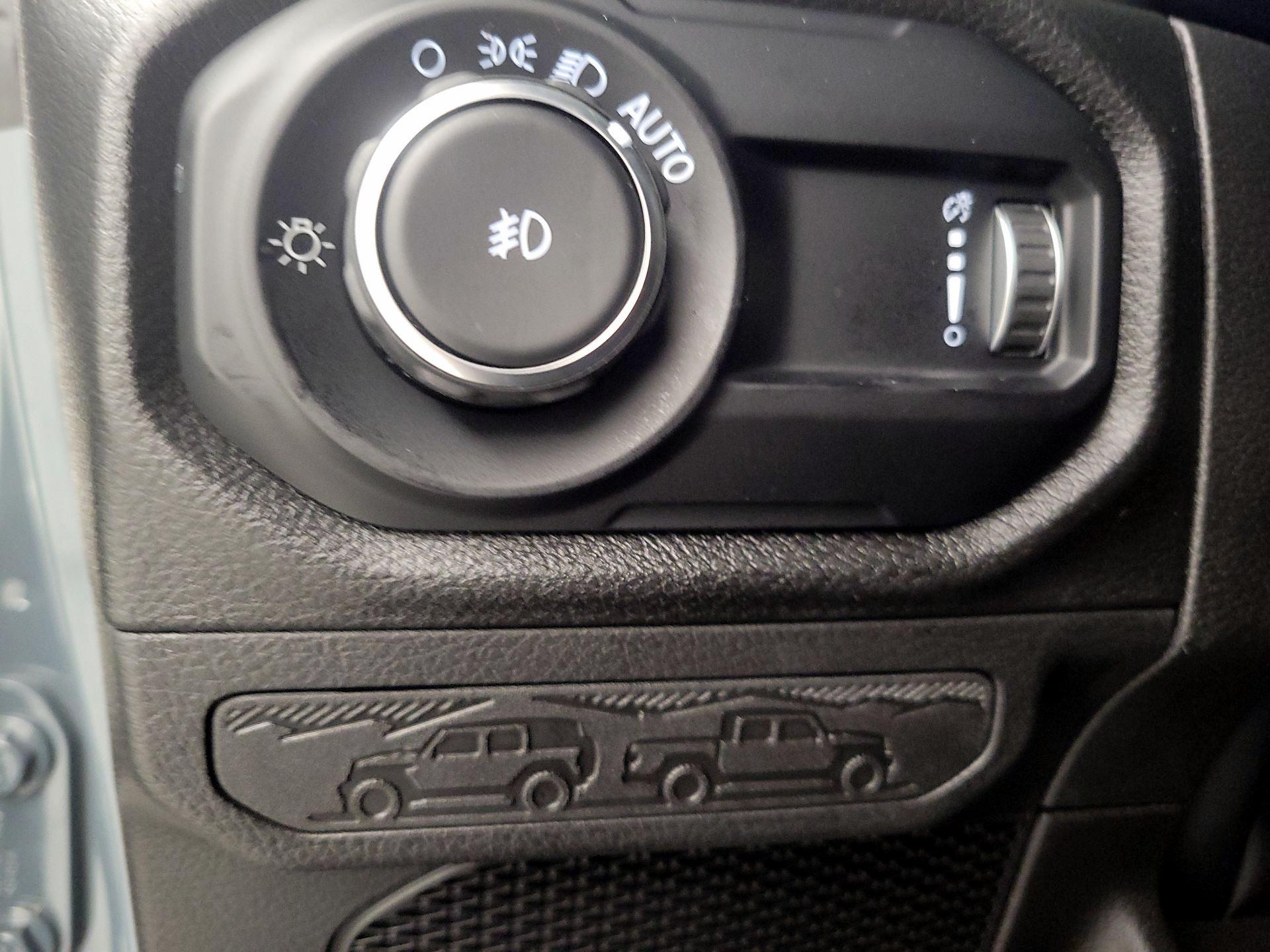 Thumbnail: 2025 Jeep Wrangler - 13