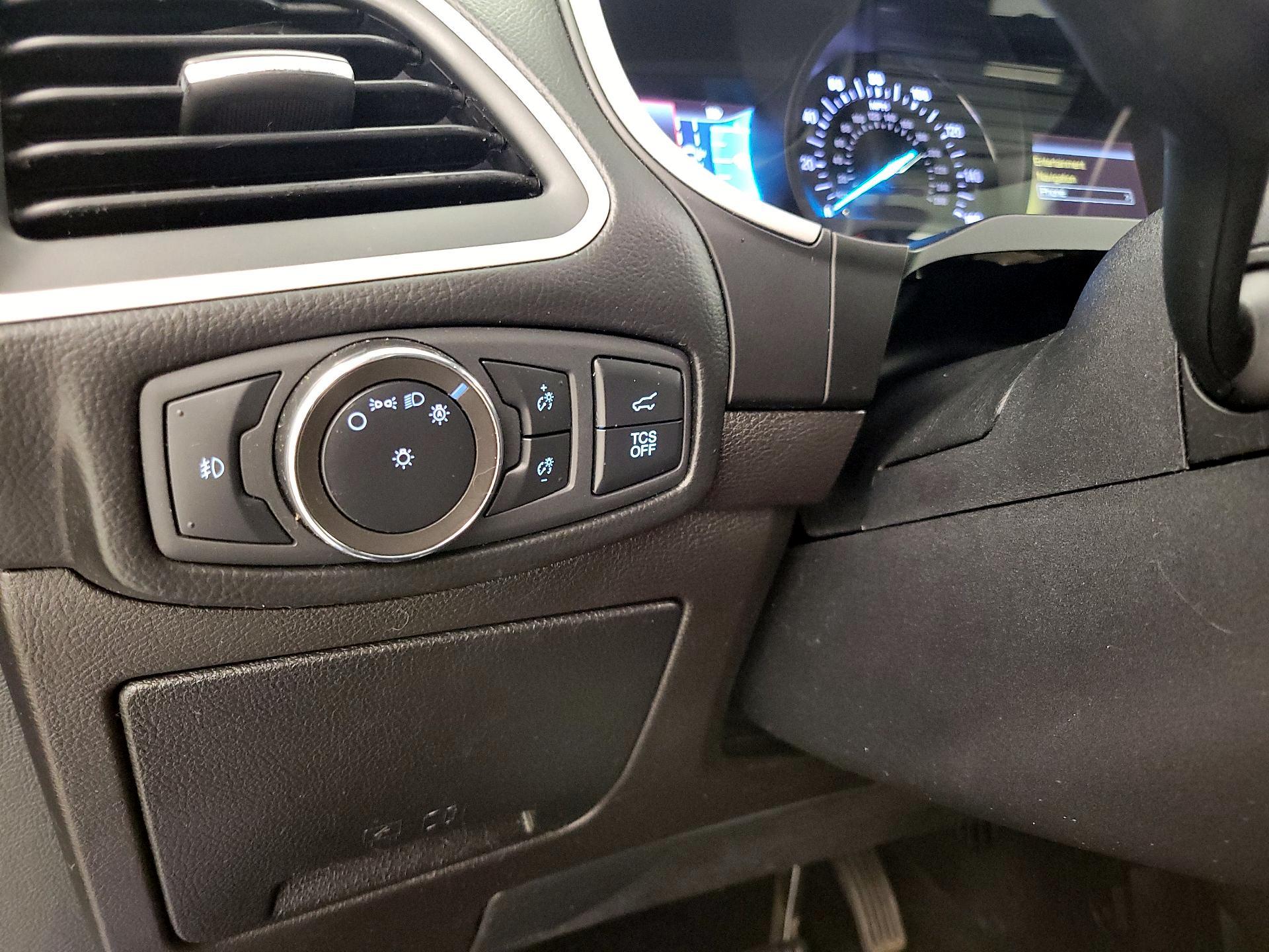 Thumbnail: 2020 Ford Edge - 13