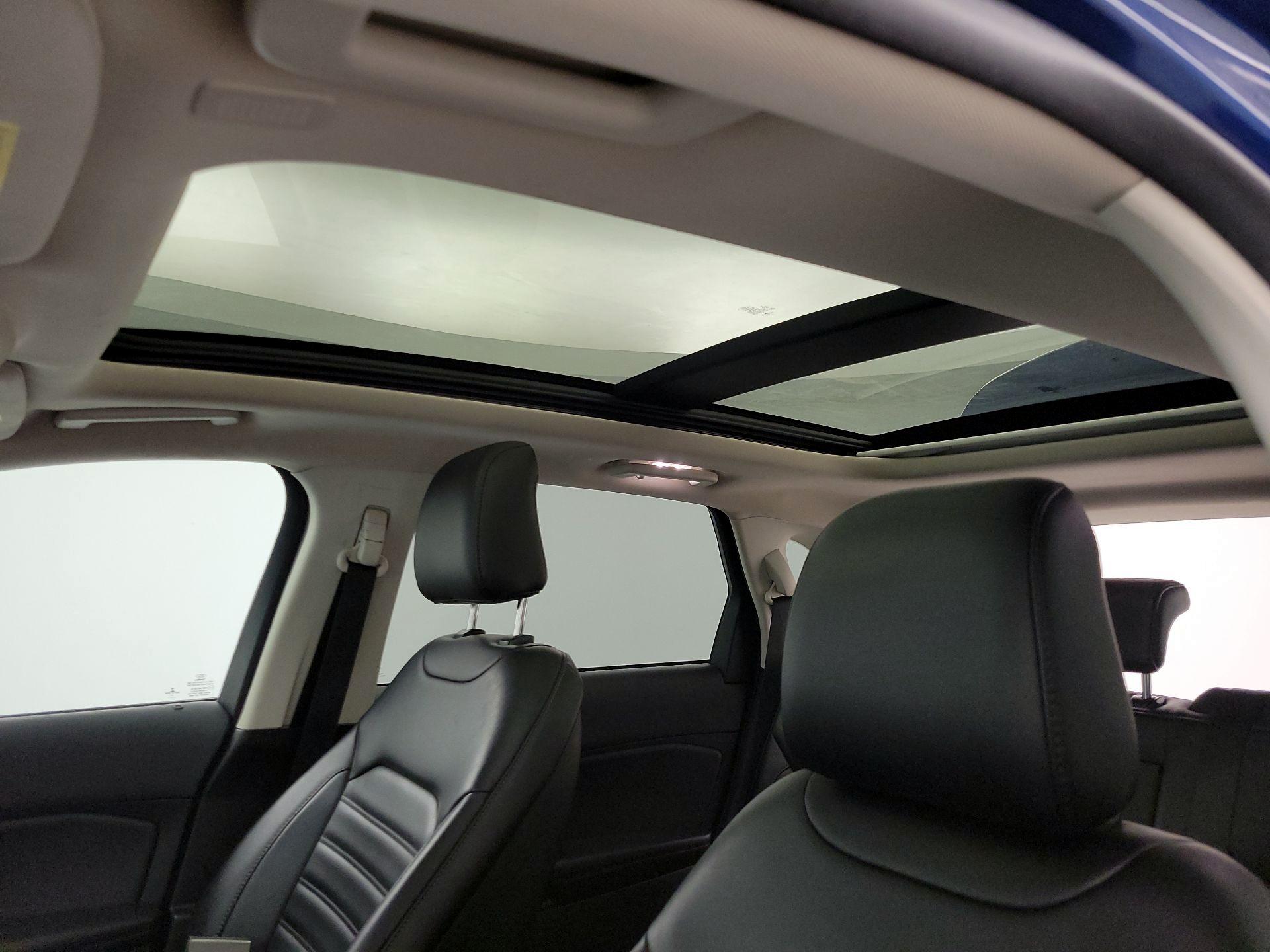 Thumbnail: 2020 Ford Edge - 19