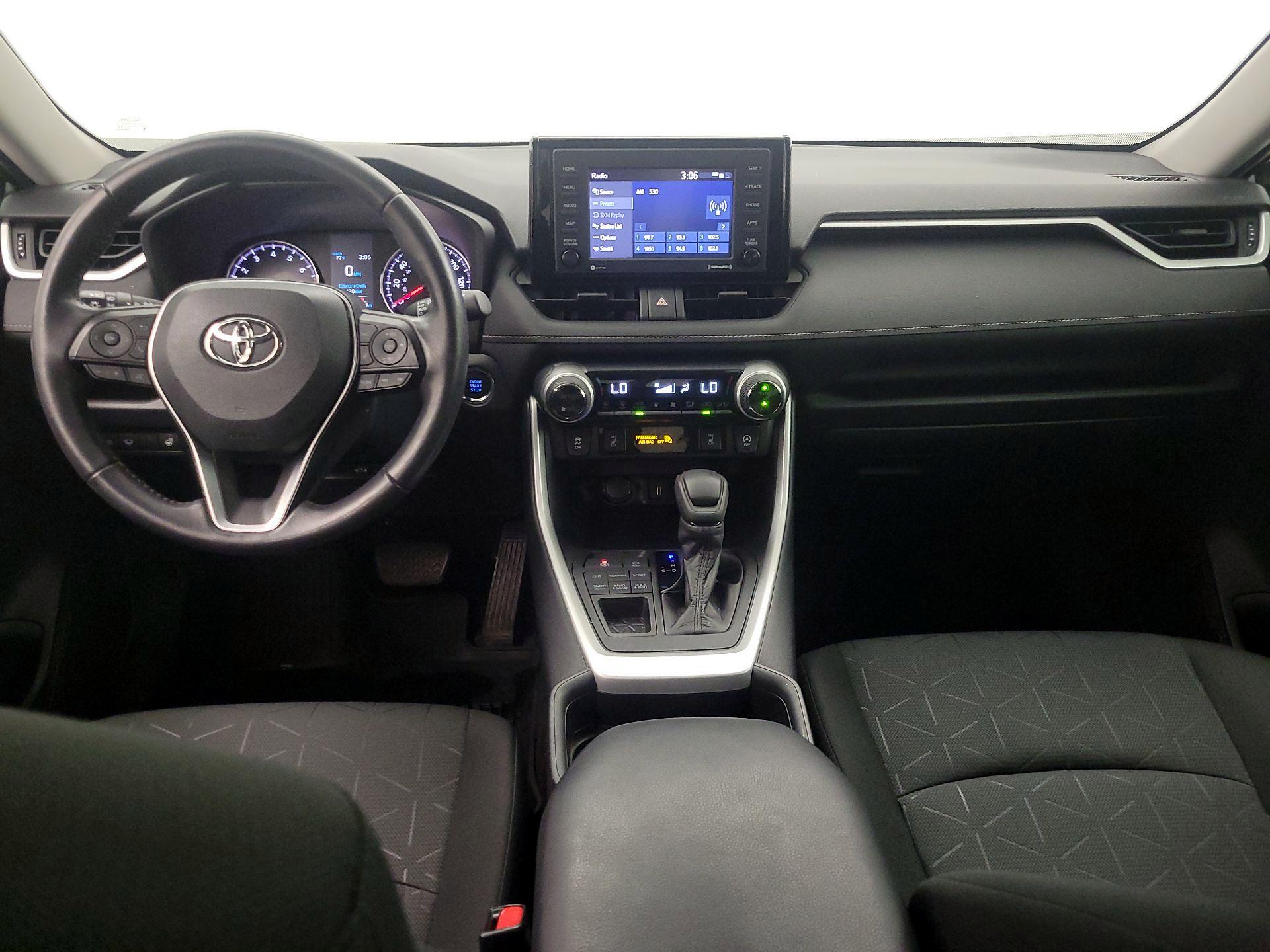 Thumbnail: 2020 Toyota RAV4 - 9