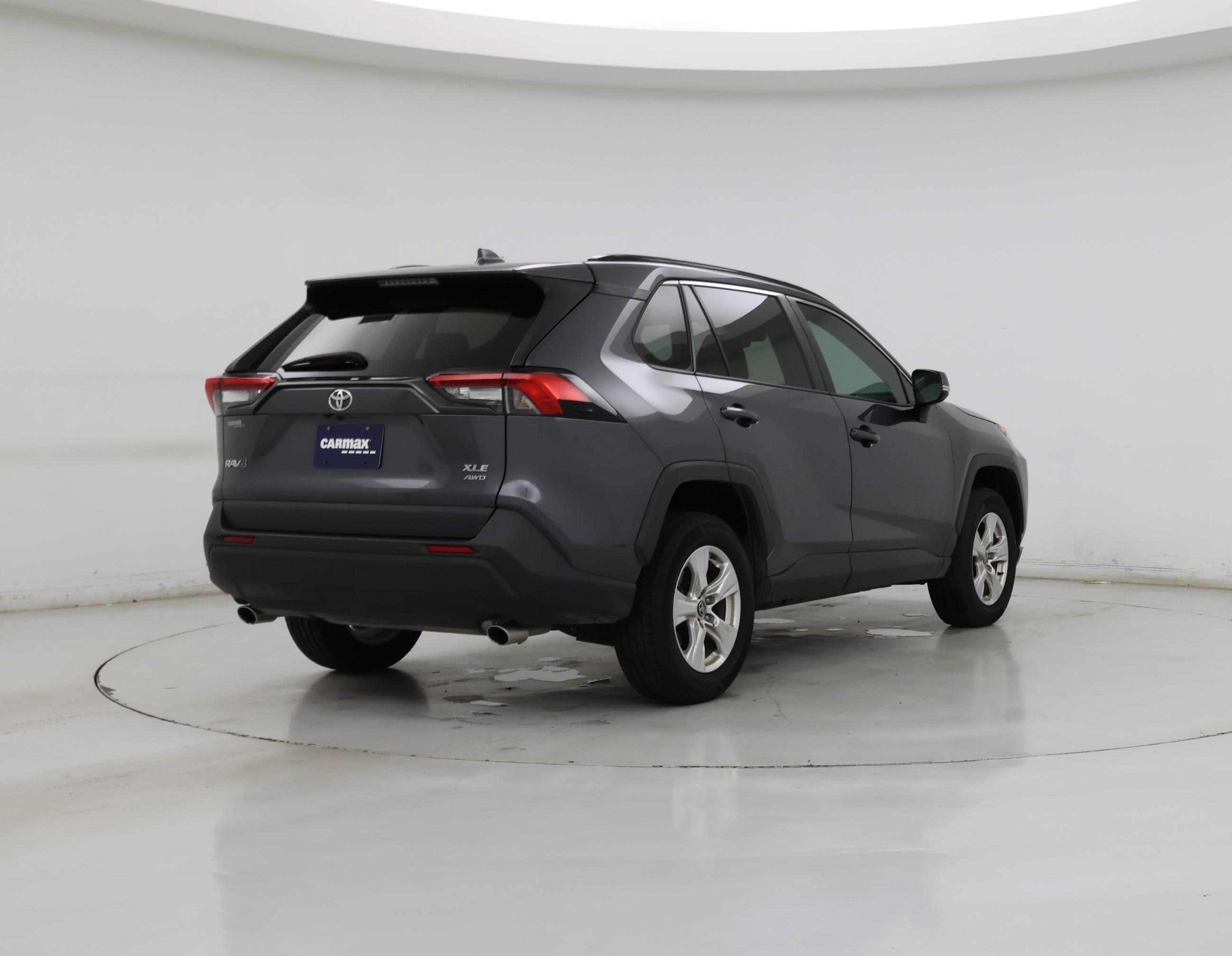 Thumbnail: 2020 Toyota RAV4 - 8