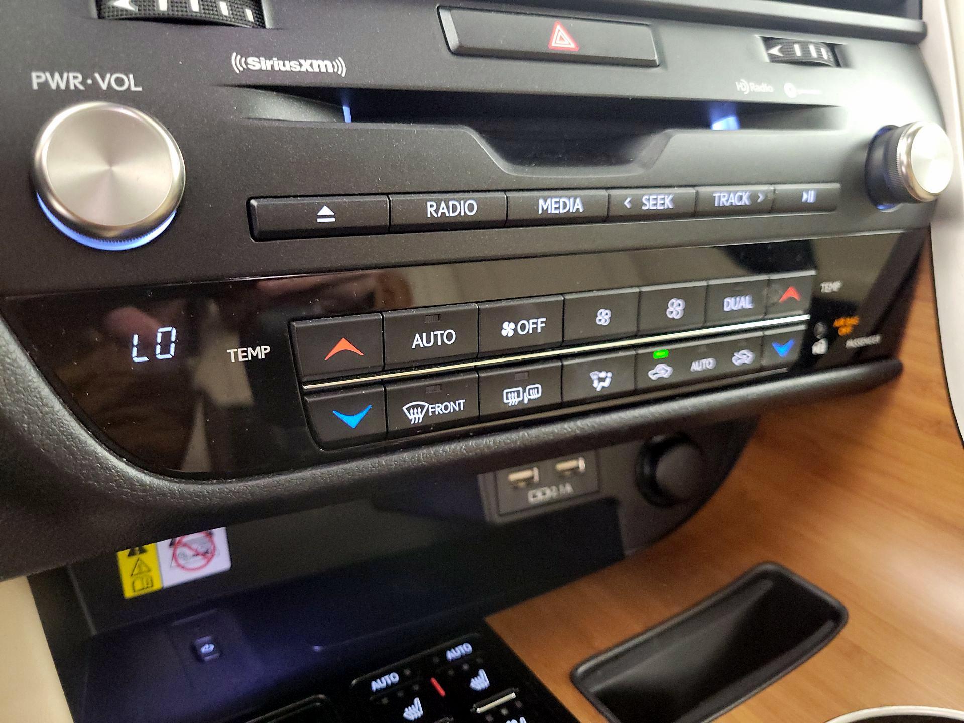 Thumbnail: 2021 Lexus RX - 17