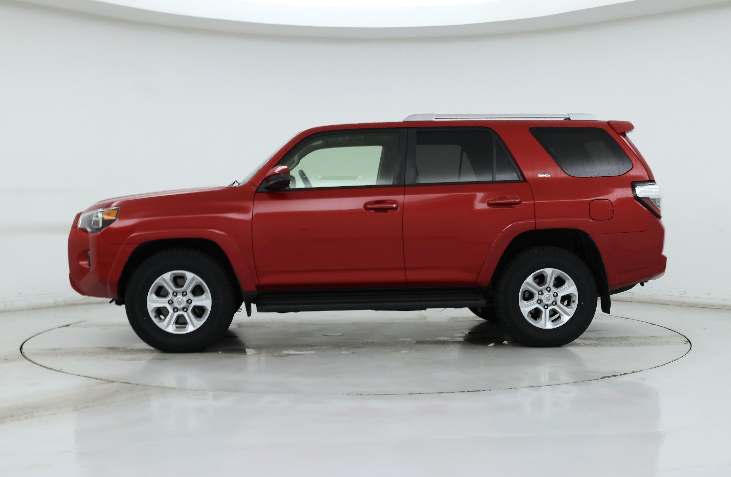 Thumbnail: 2018 Toyota 4Runner - 3