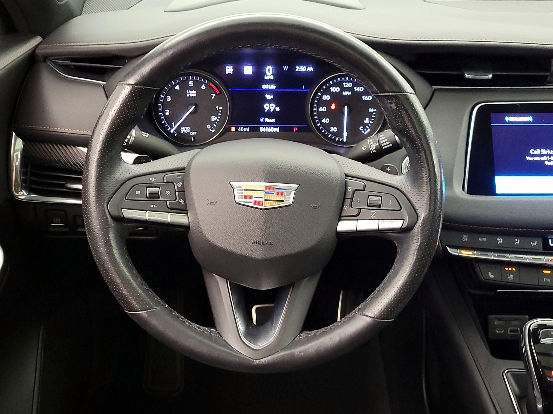 Thumbnail: 2021 Cadillac XT4 - 10