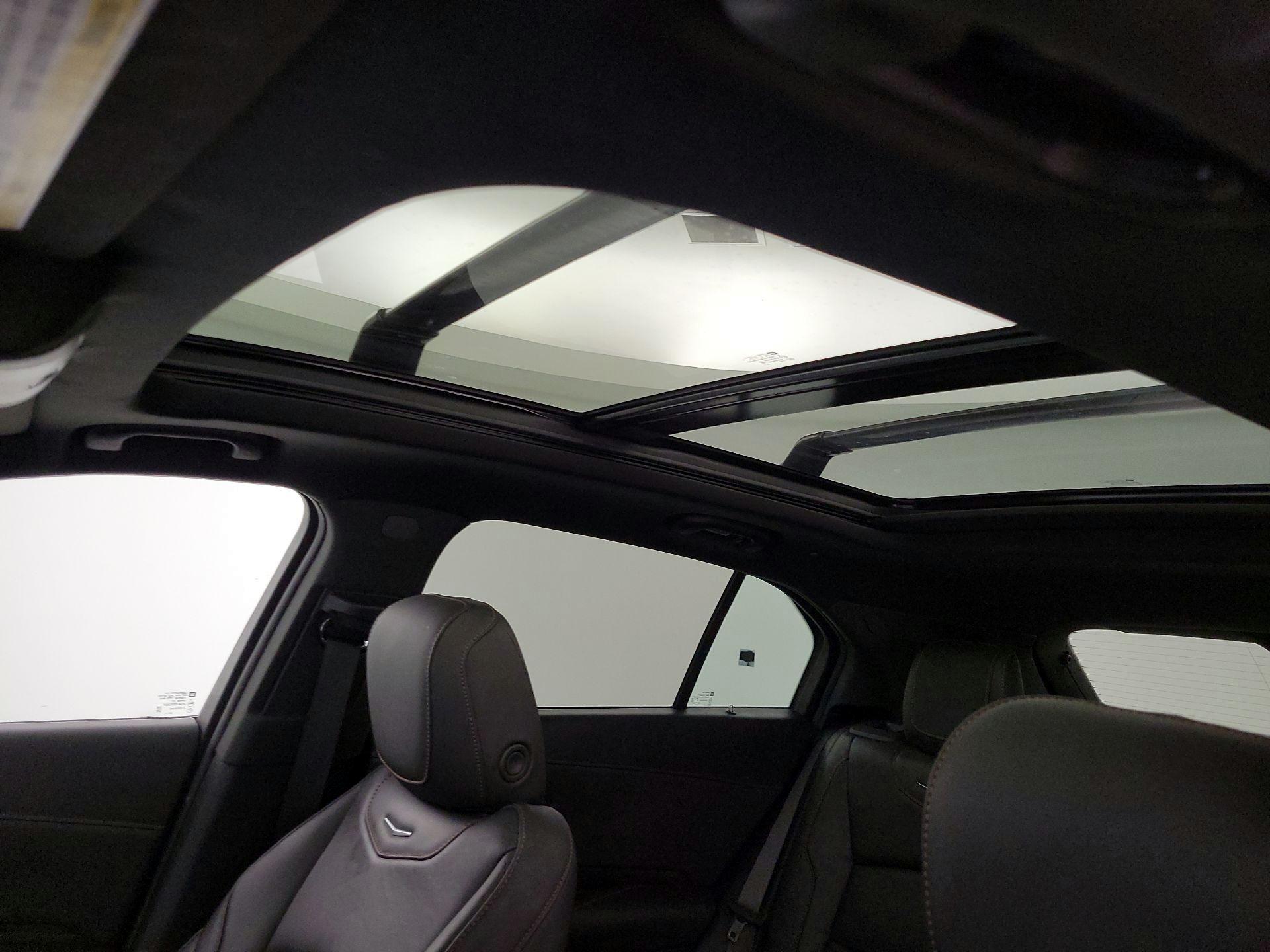 Thumbnail: 2021 Cadillac XT4 - 19