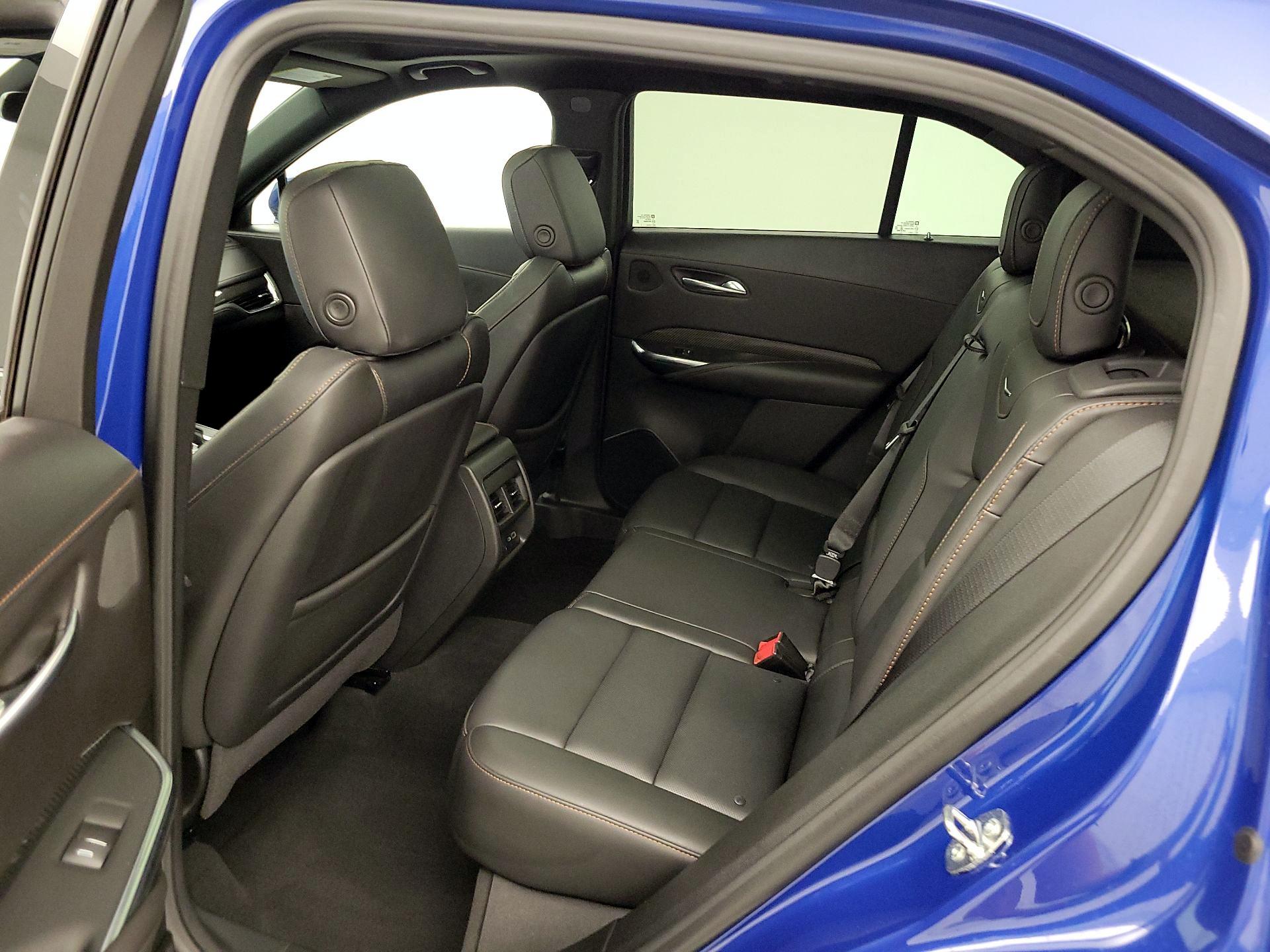 Thumbnail: 2021 Cadillac XT4 - 20