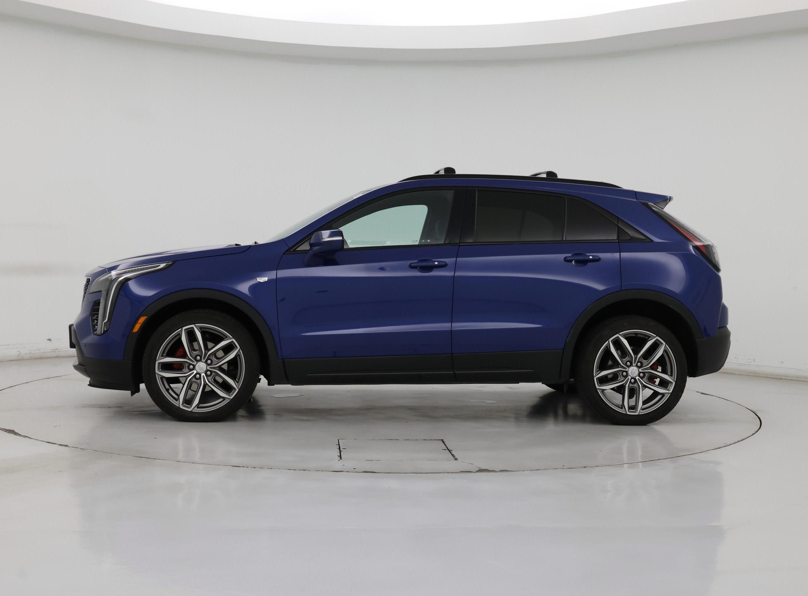 Thumbnail: 2021 Cadillac XT4 - 3