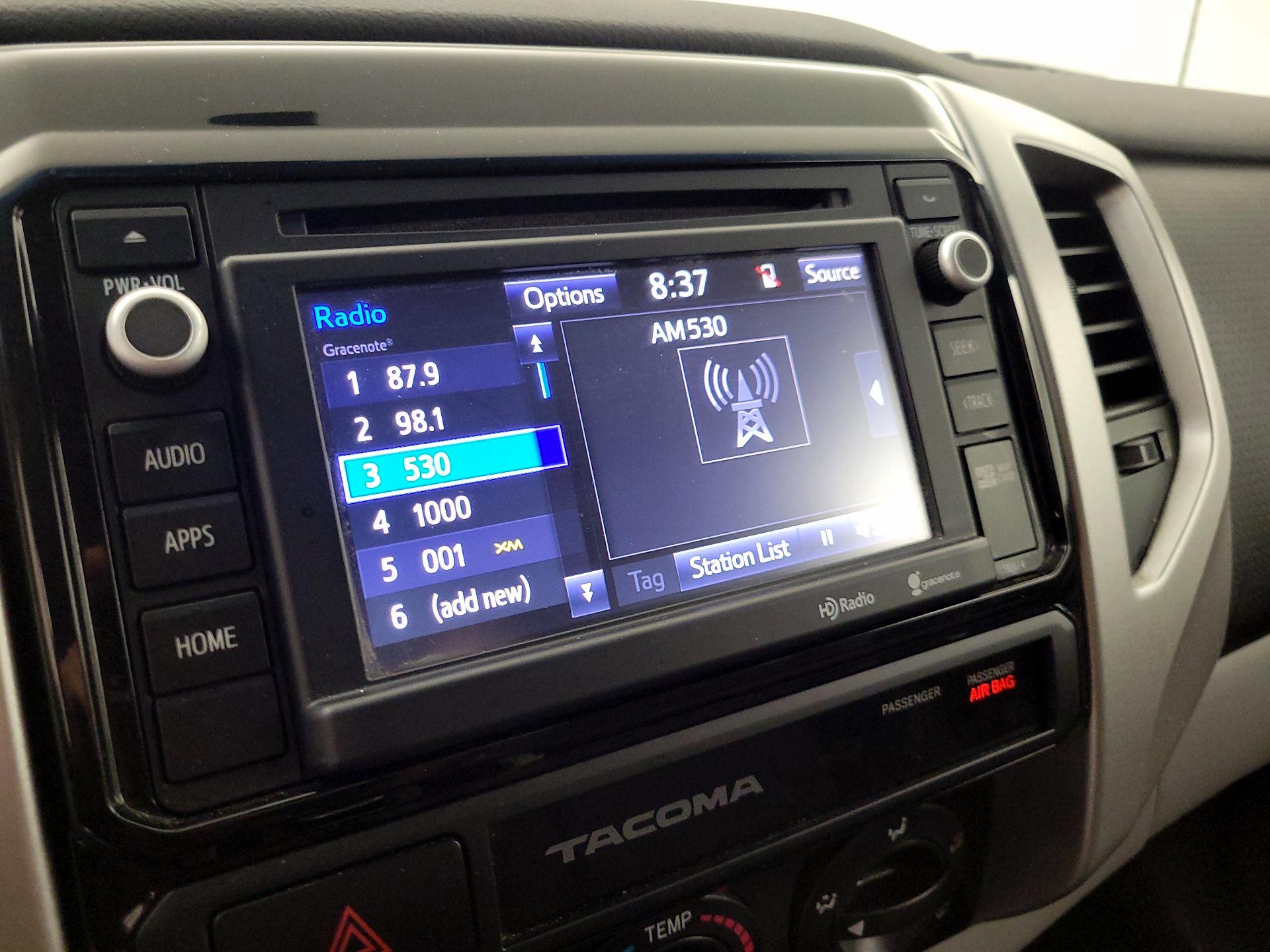 Thumbnail: 2015 Toyota Tacoma - 15