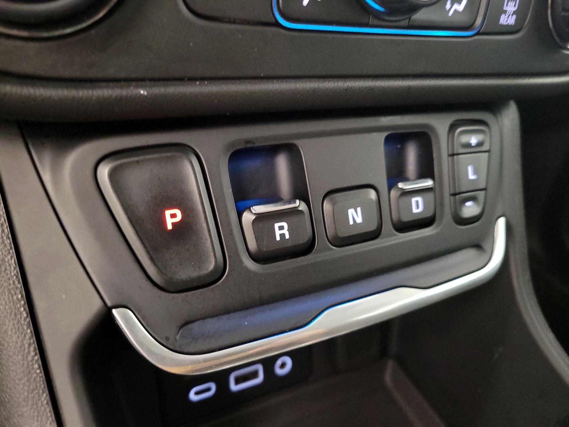 Thumbnail: 2018 GMC Terrain - 17