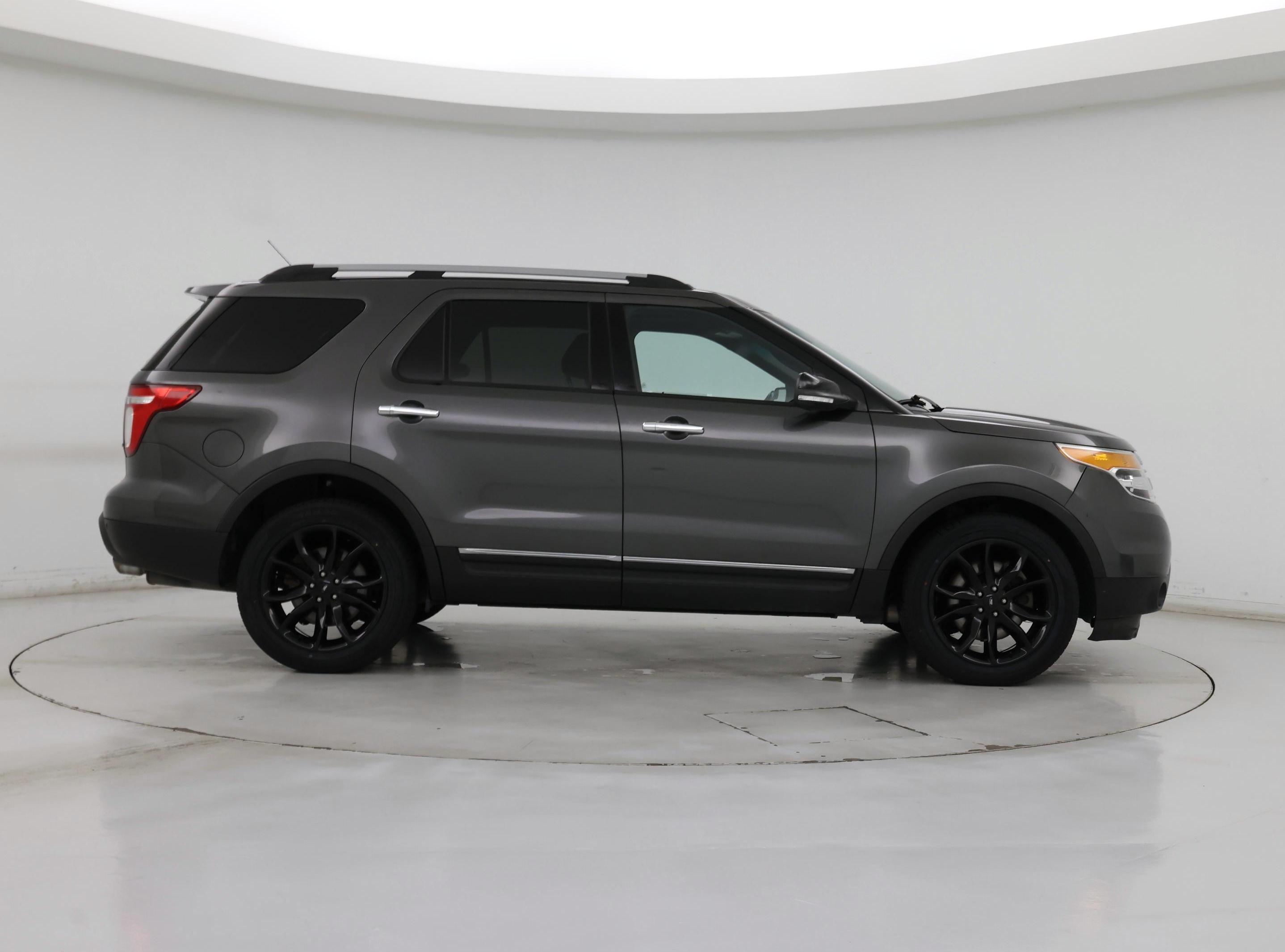 Thumbnail: 2015 Ford Explorer - 7
