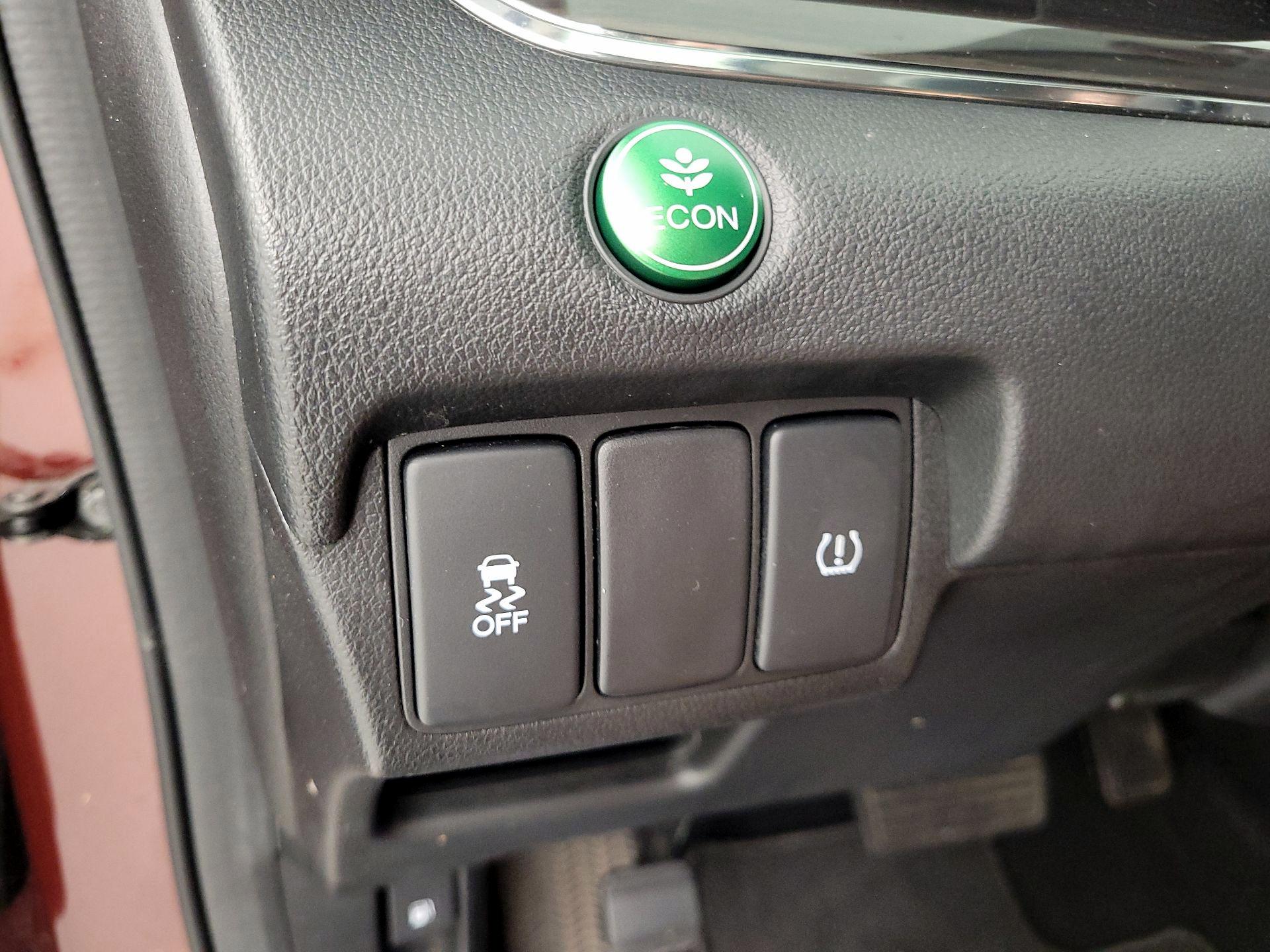 Thumbnail: 2016 Honda CR-V - 13