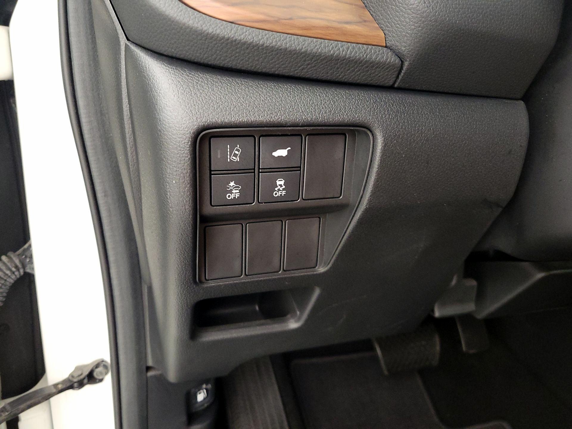 Thumbnail: 2018 Honda CR-V - 13