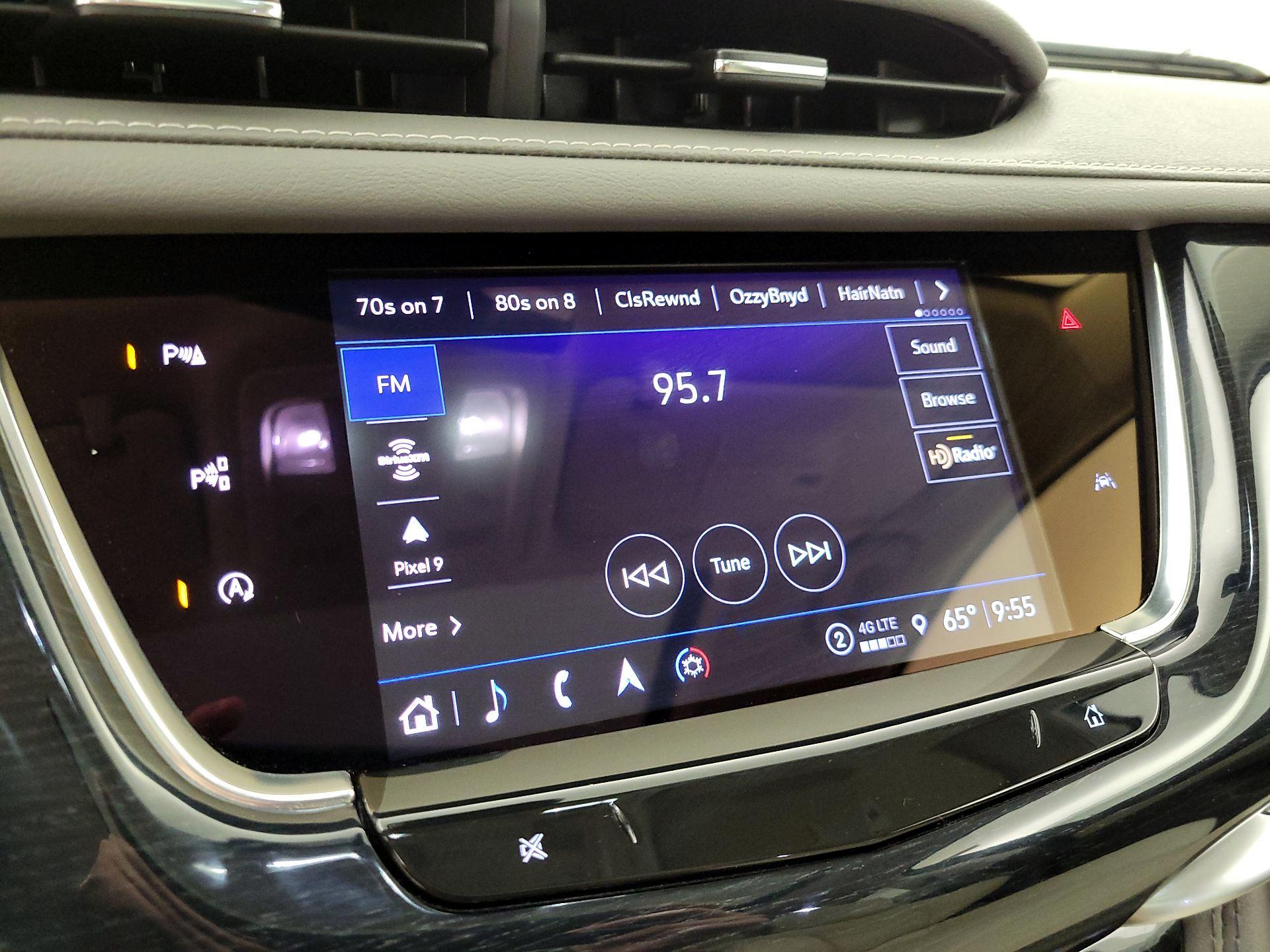 Thumbnail: 2024 Cadillac XT6 - 16