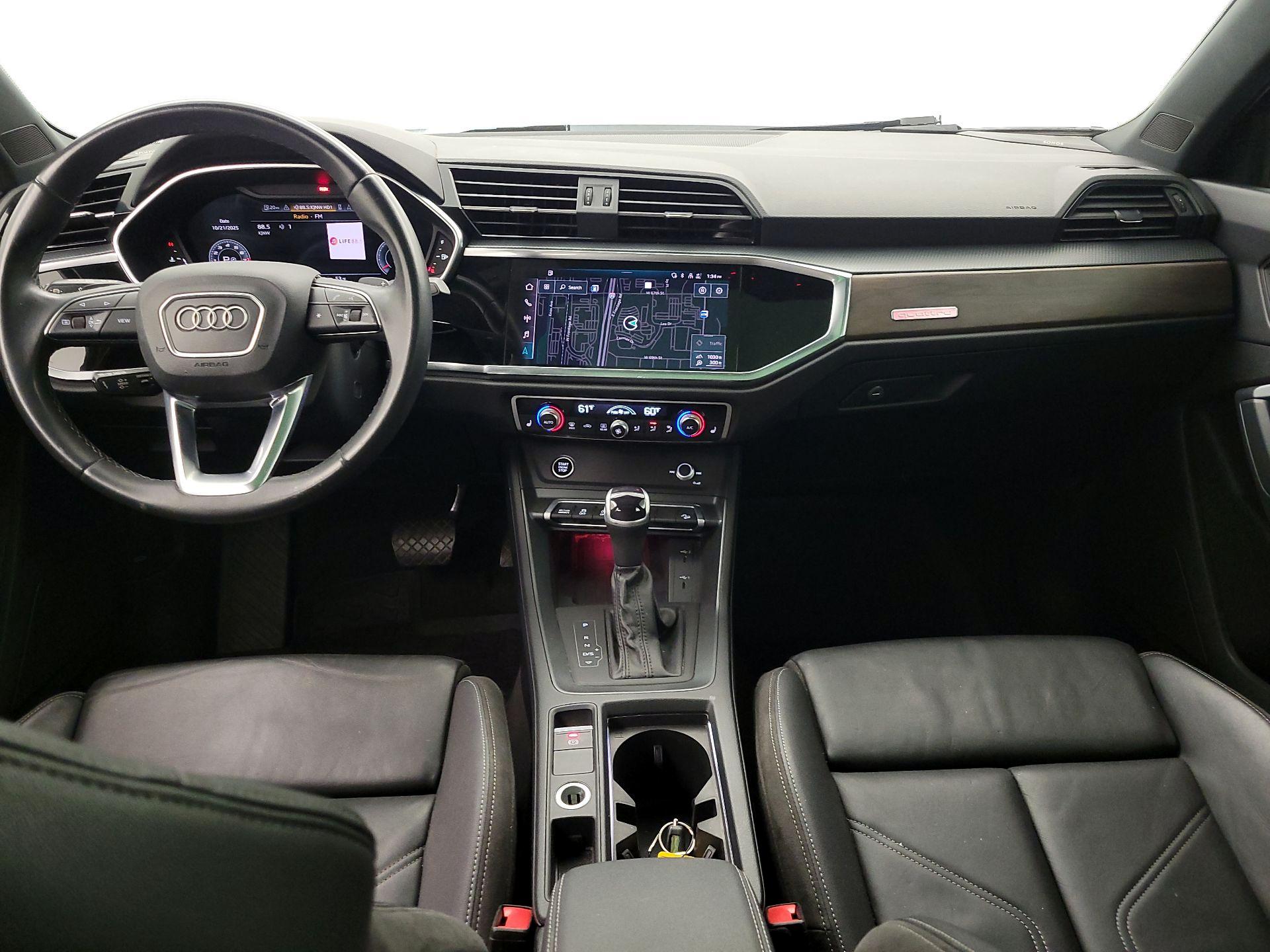 Thumbnail: 2023 Audi Q3 - 9