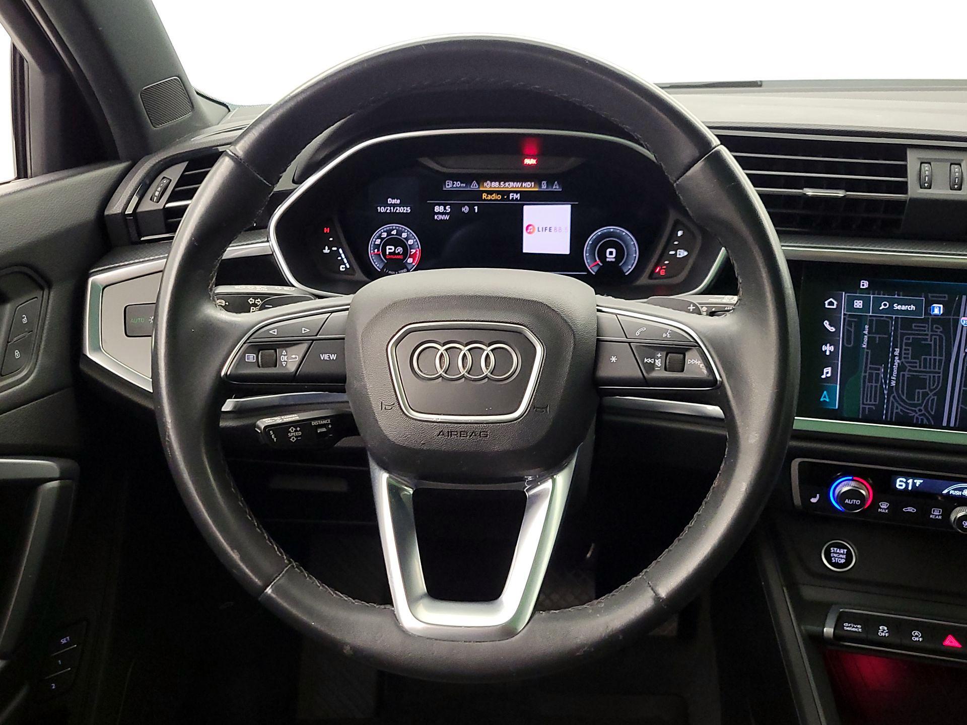 Thumbnail: 2023 Audi Q3 - 10