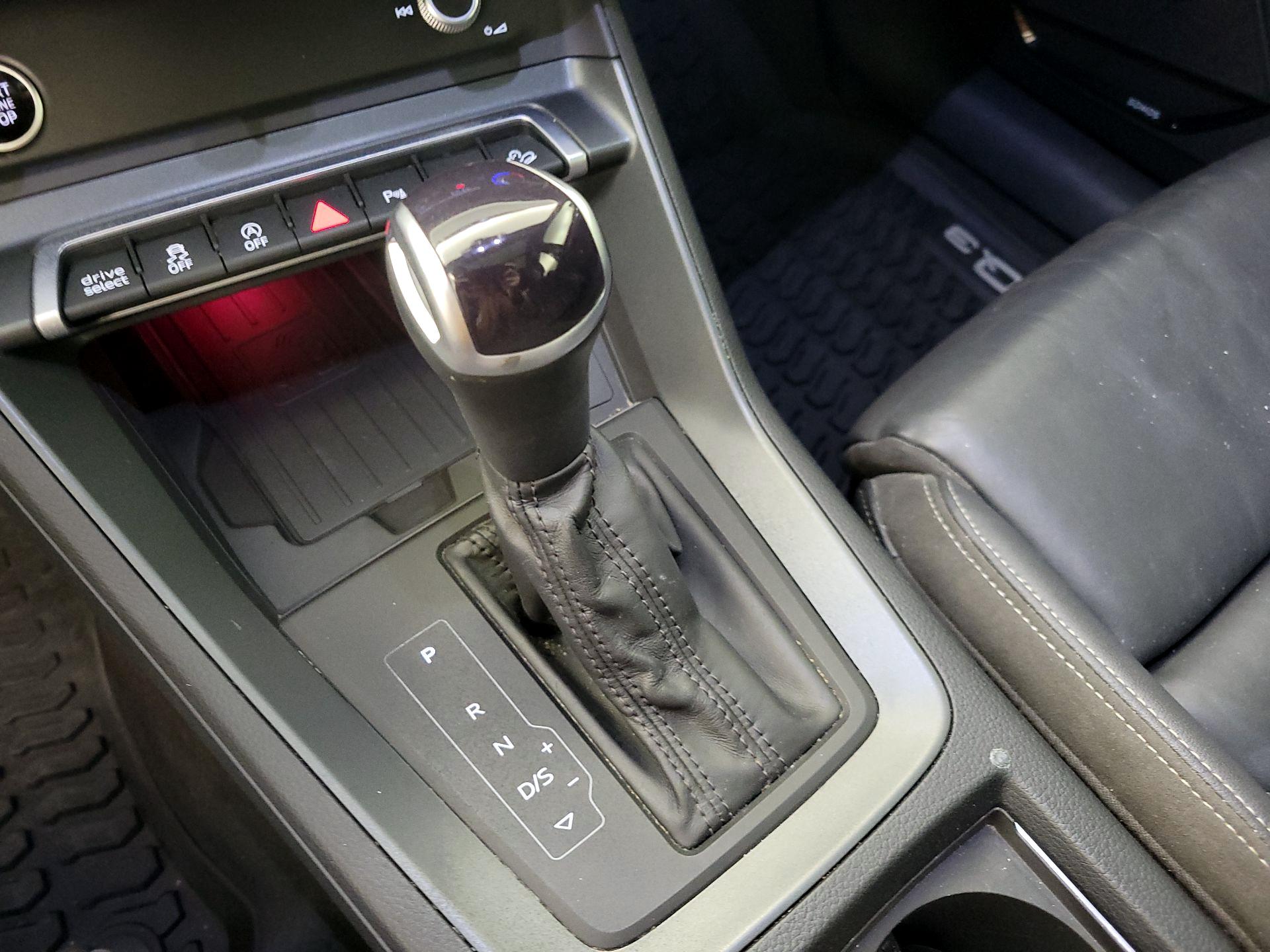 Thumbnail: 2023 Audi Q3 - 18
