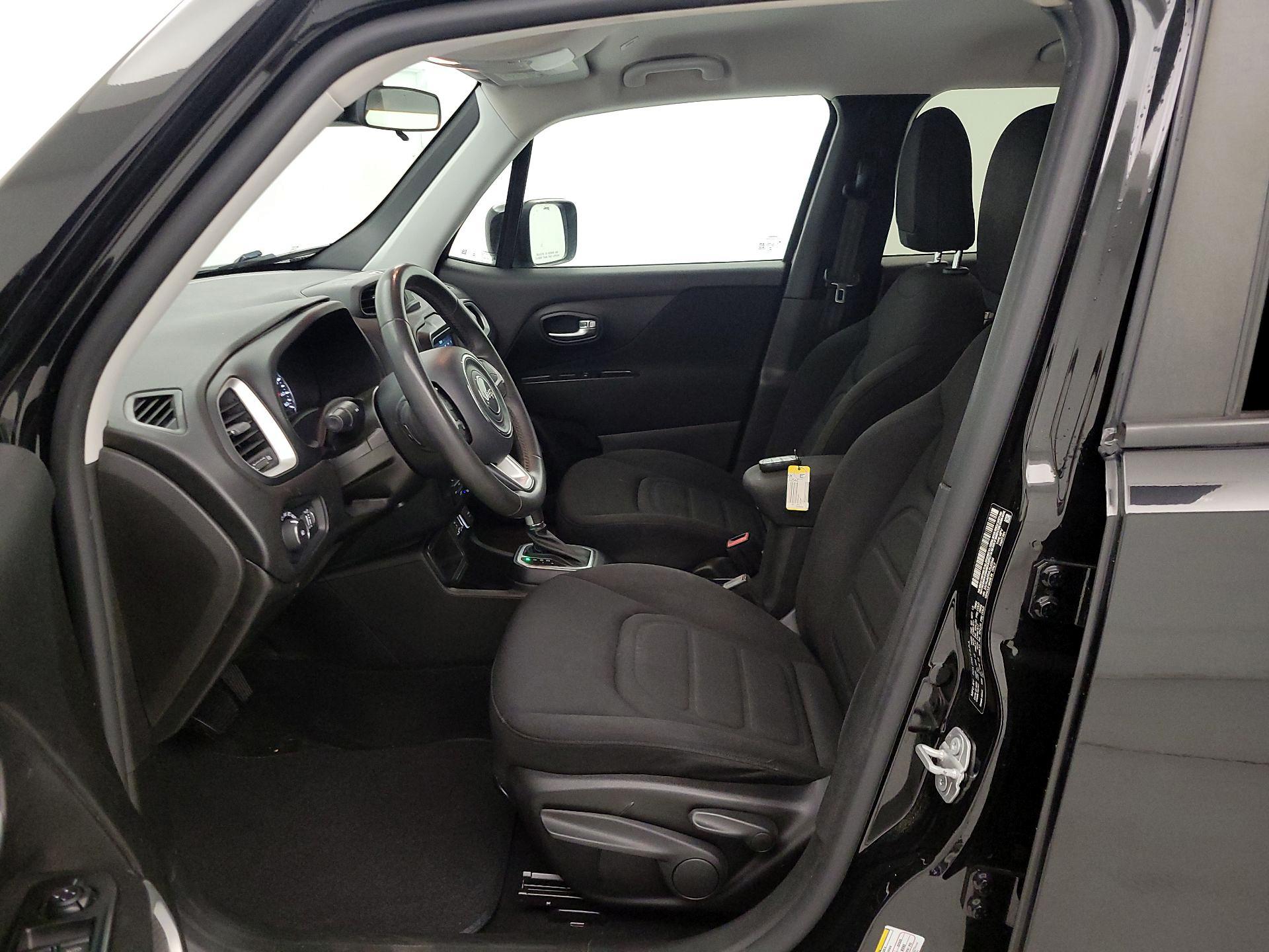 Thumbnail: 2020 Jeep Renegade - 11