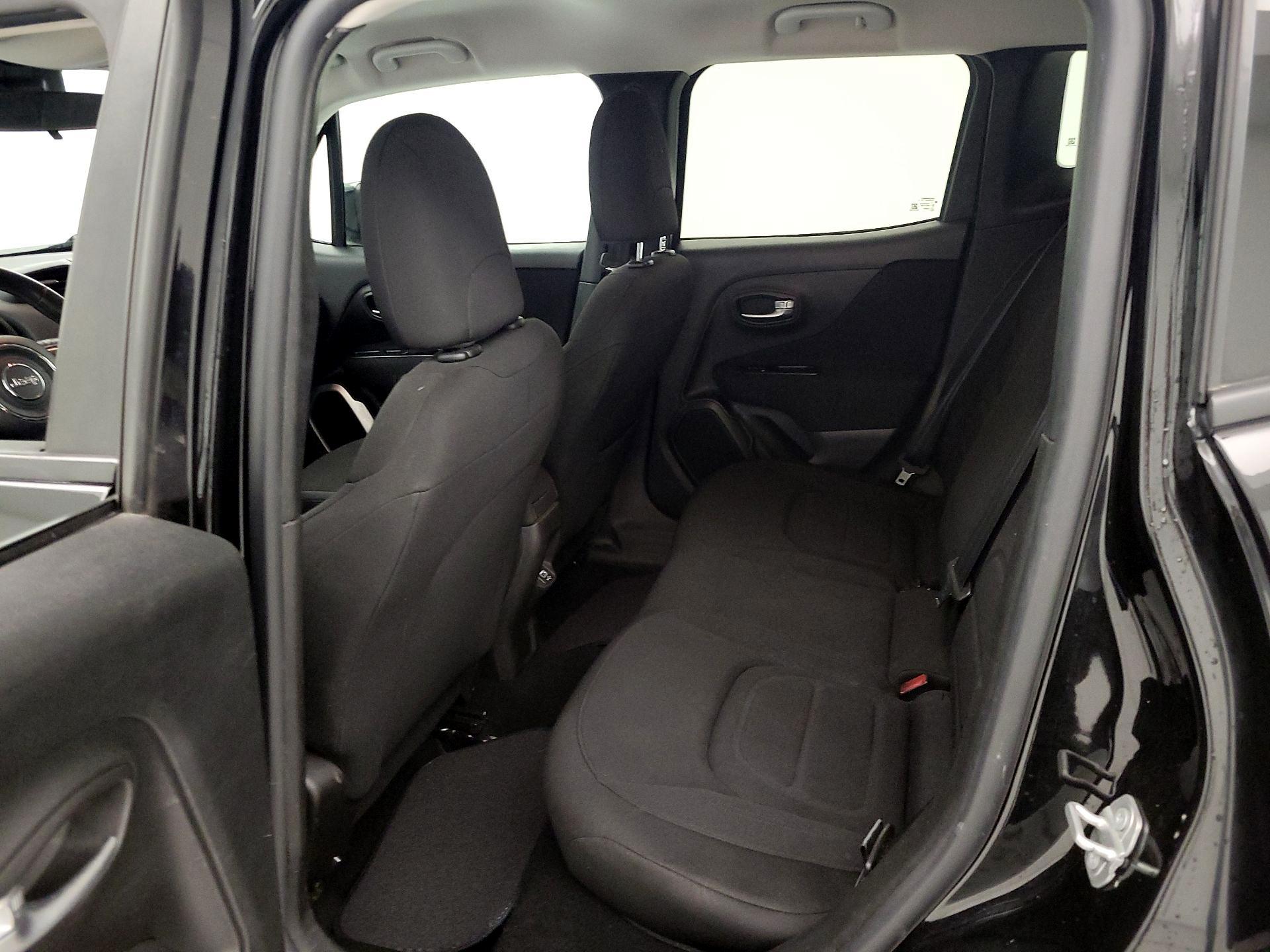Thumbnail: 2020 Jeep Renegade - 19
