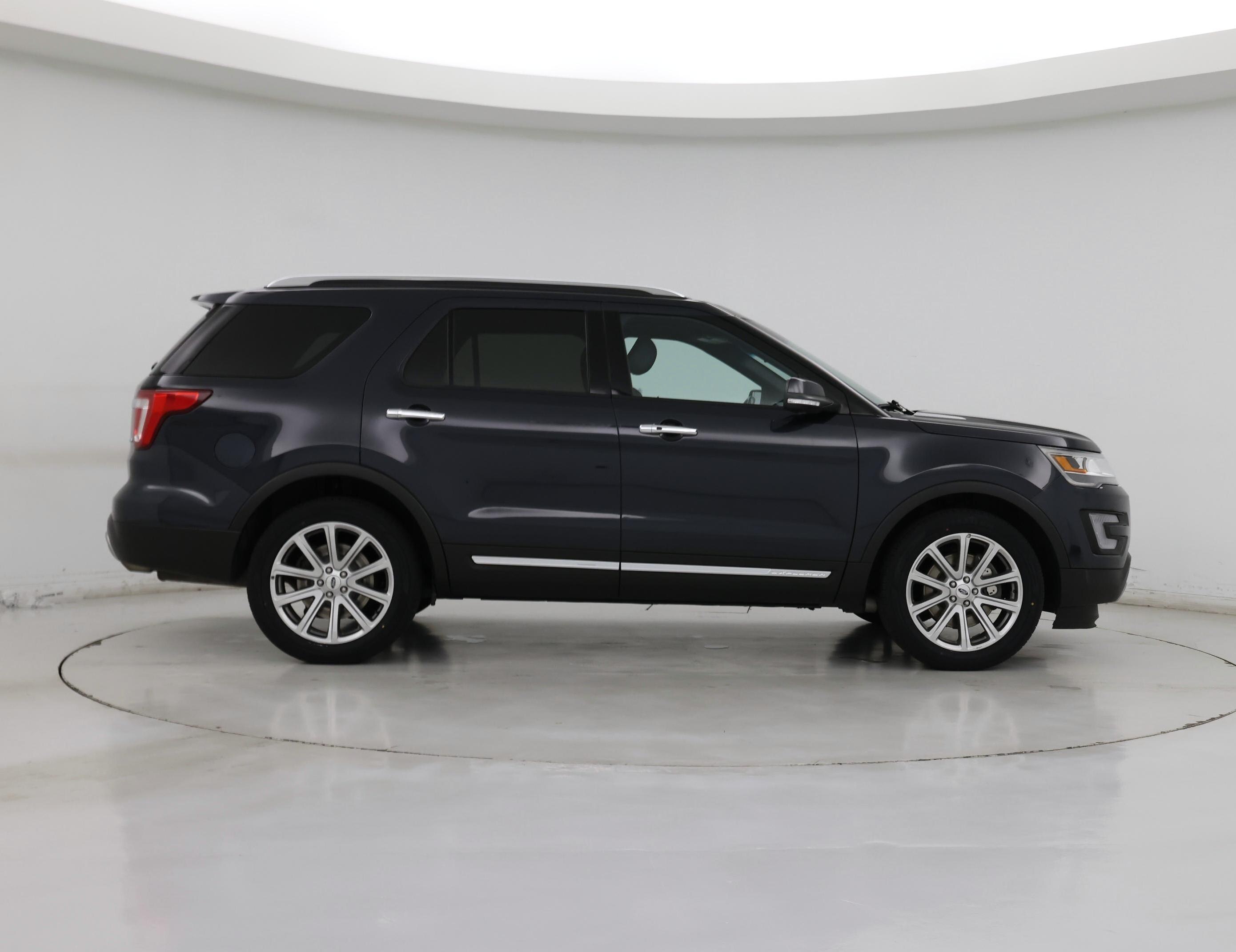 Thumbnail: 2017 Ford Explorer - 7