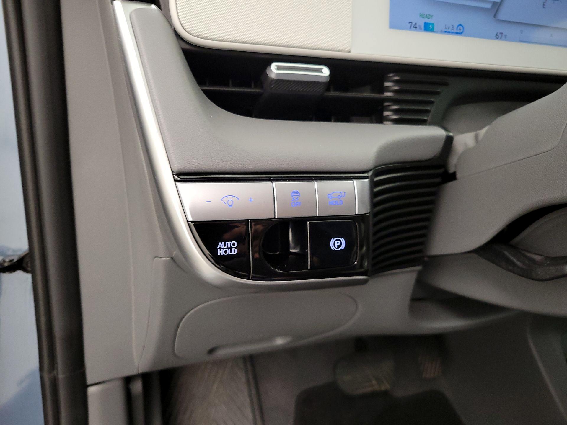 Thumbnail: 2023 Hyundai Ioniq 5 - 13