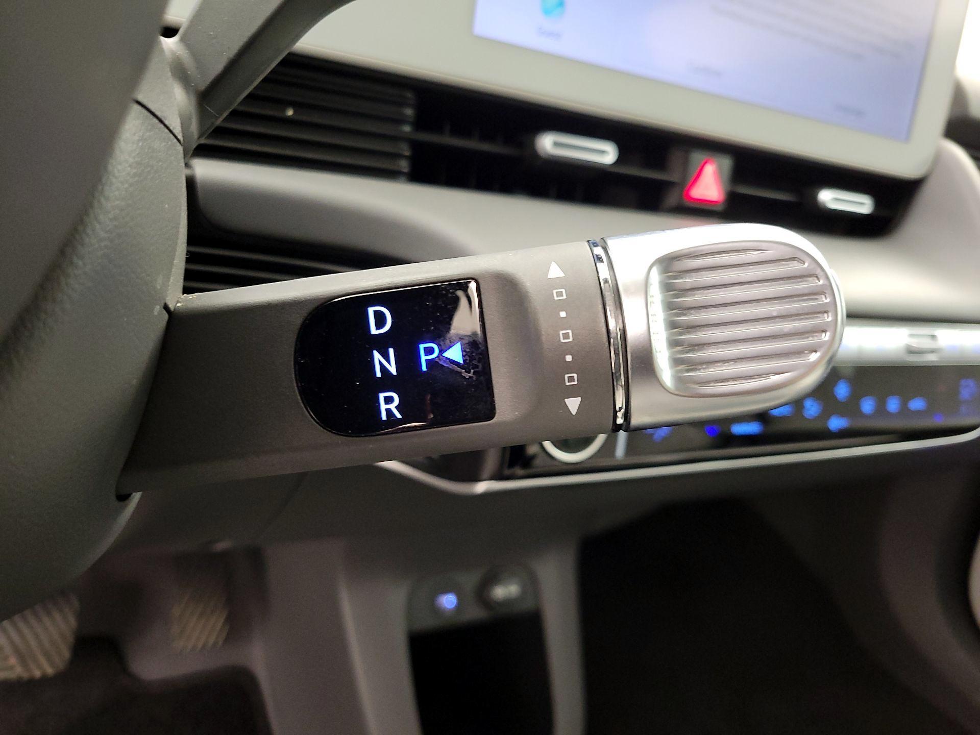 Thumbnail: 2023 Hyundai Ioniq 5 - 18