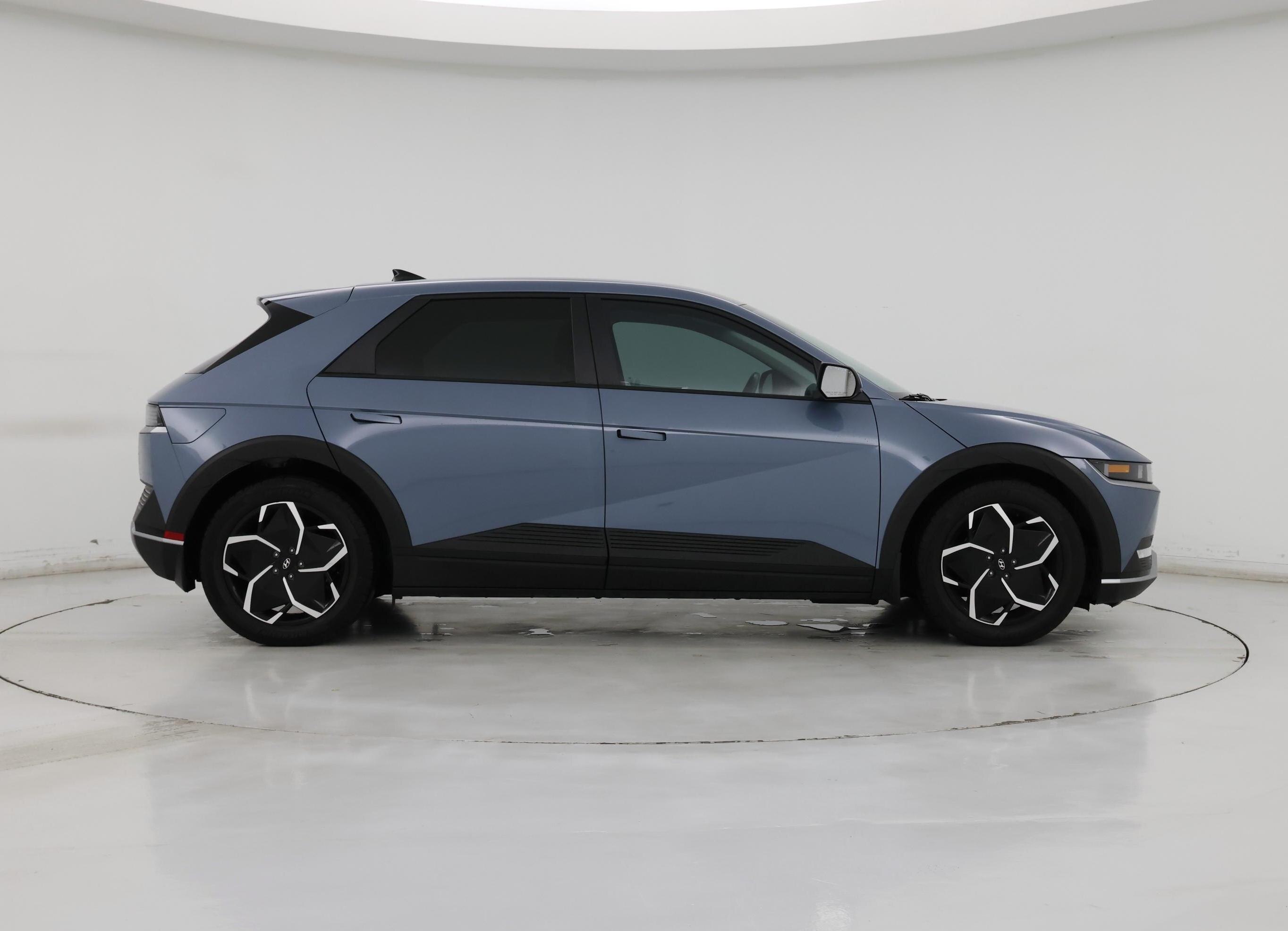 Thumbnail: 2023 Hyundai Ioniq 5 - 7