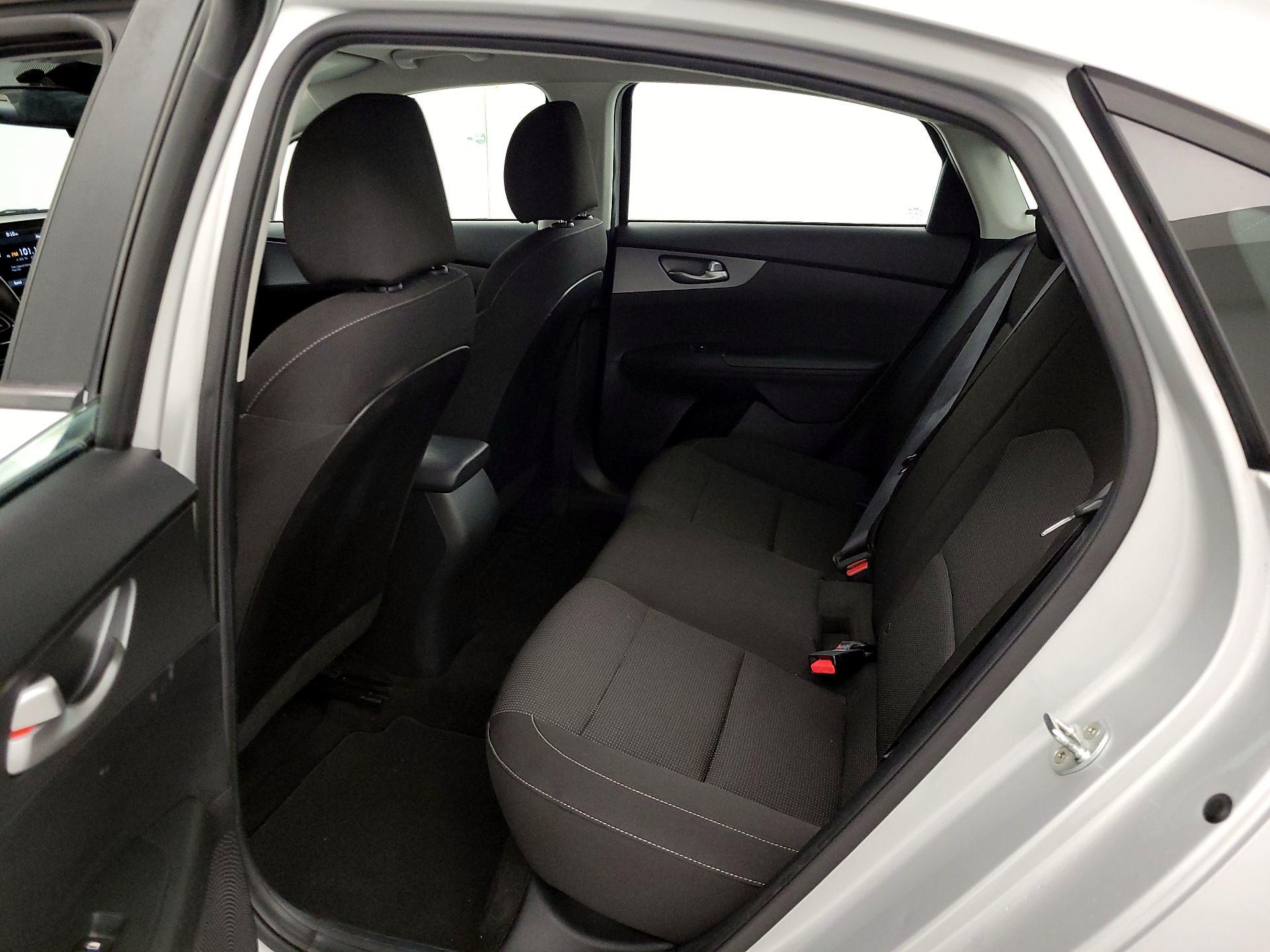 Thumbnail: 2020 Kia Forte - 19