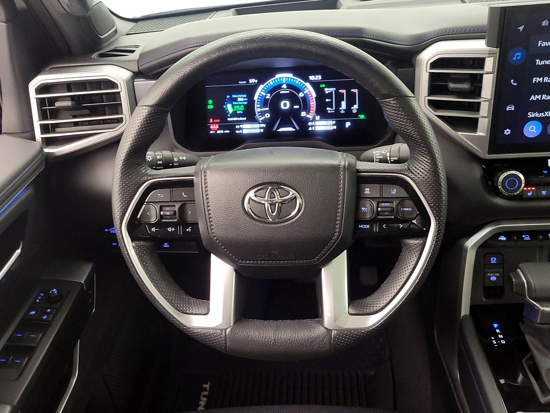 Thumbnail: 2022 Toyota Tundra - 10