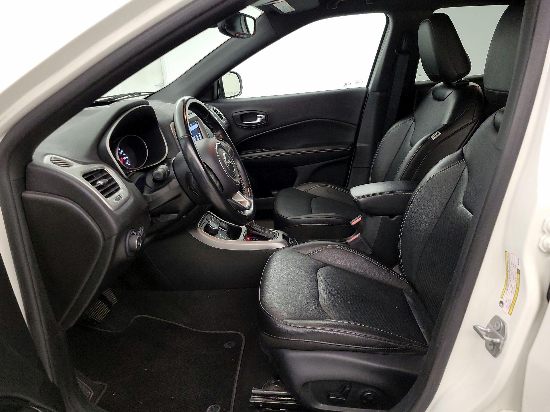 Thumbnail: 2021 Jeep Compass - 11