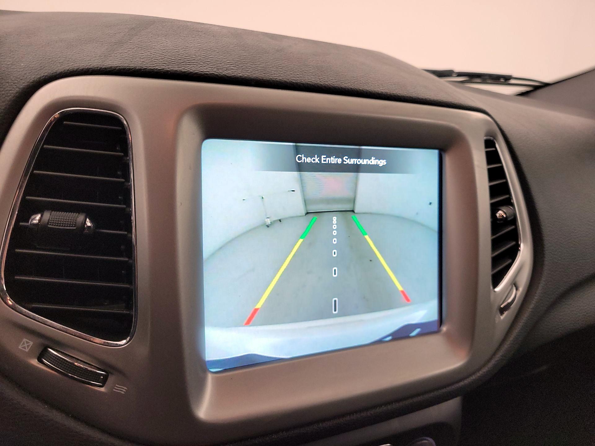 Thumbnail: 2021 Jeep Compass - 15