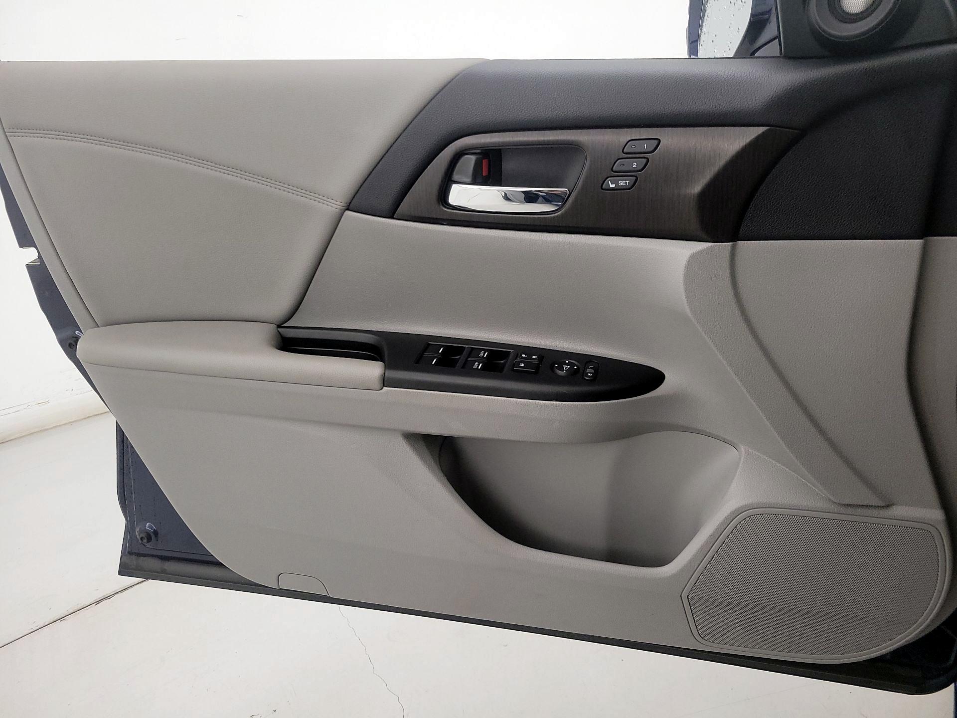 Thumbnail: 2014 Honda Accord - 12