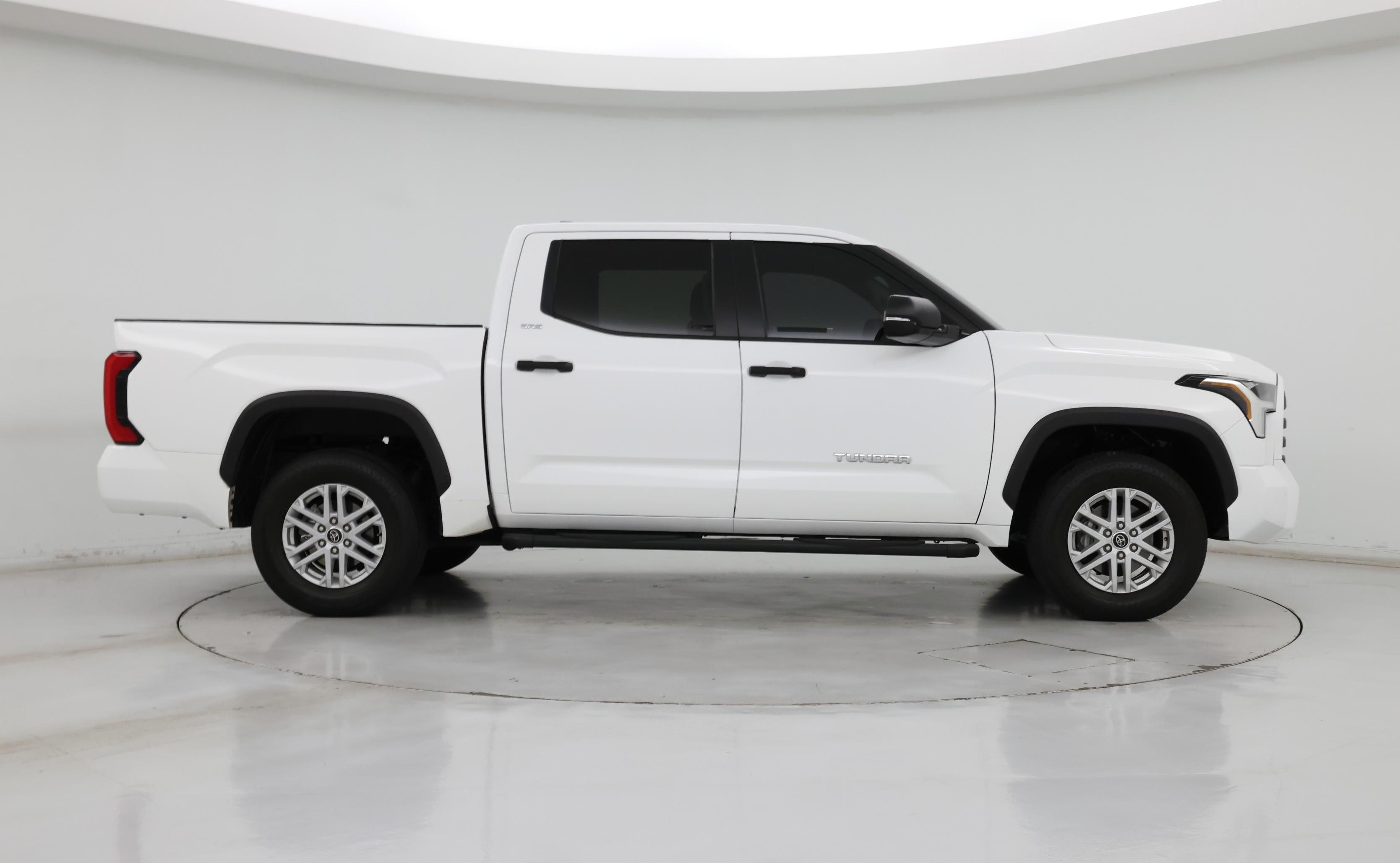 Thumbnail: 2024 Toyota Tundra - 7