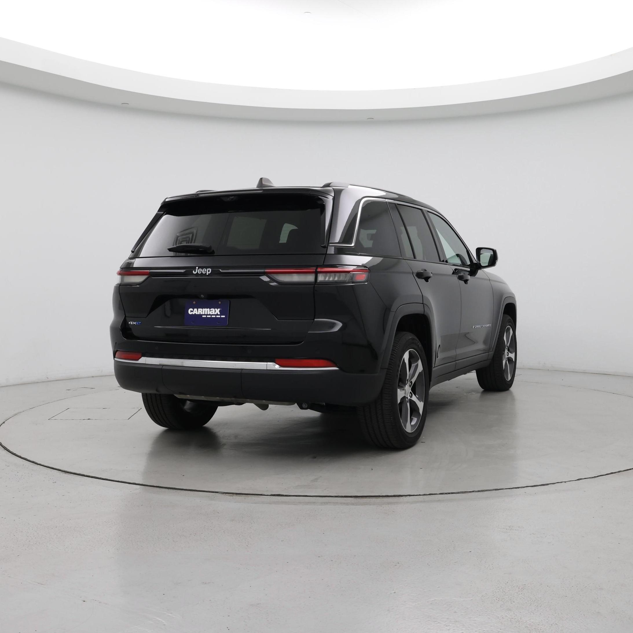 Thumbnail: 2023 Jeep Grand Cherokee - 8