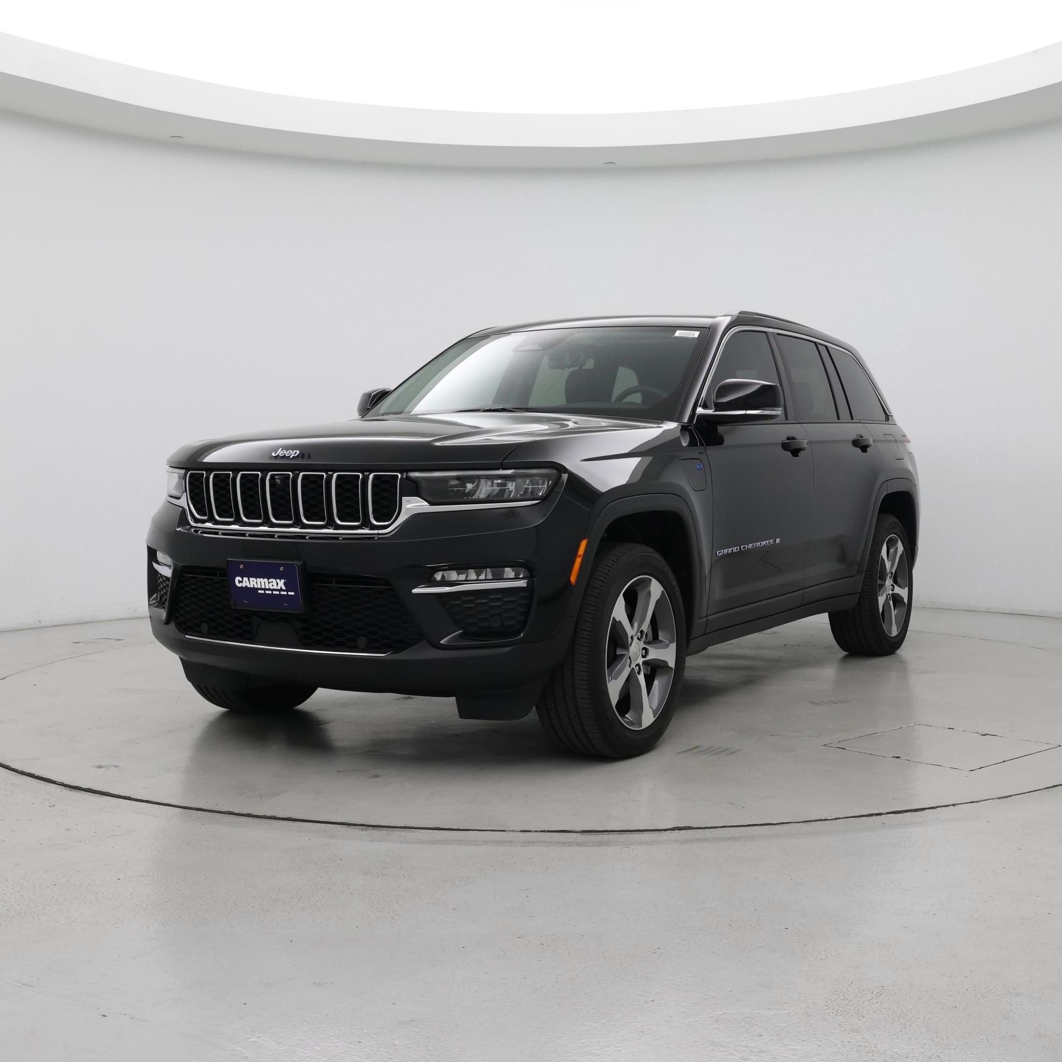 Thumbnail: 2023 Jeep Grand Cherokee - 4
