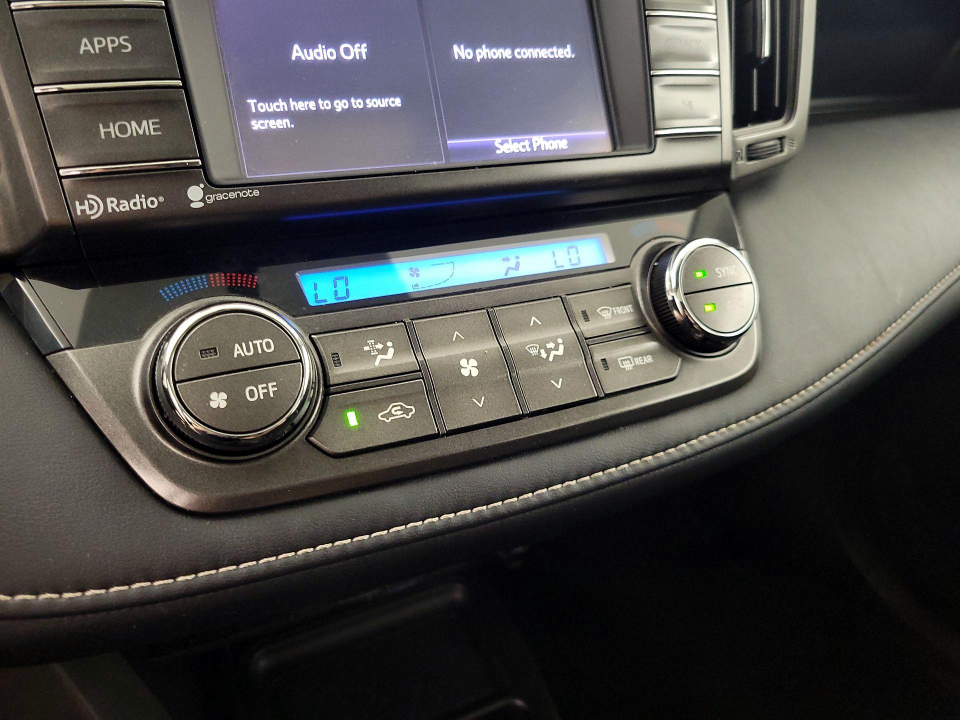 Thumbnail: 2014 Toyota RAV4 - 16