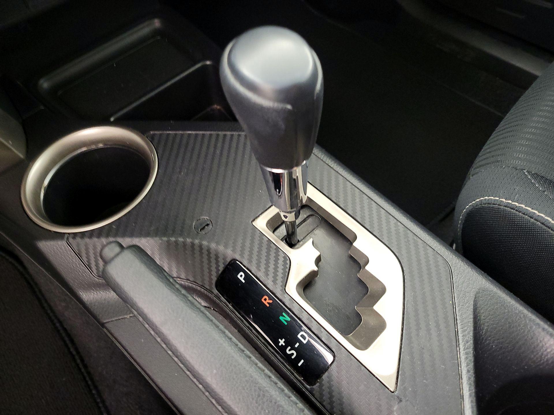 Thumbnail: 2014 Toyota RAV4 - 17