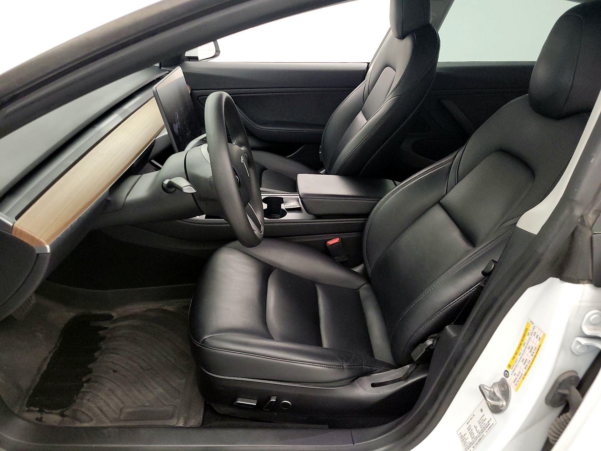 Thumbnail: 2021 Tesla Model 3 - 11