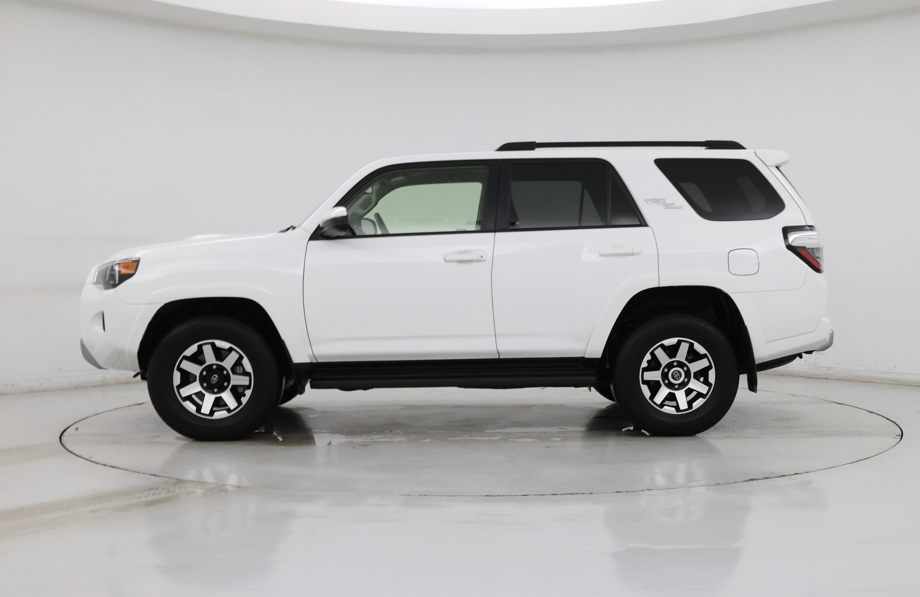 Thumbnail: 2024 Toyota 4Runner - 3