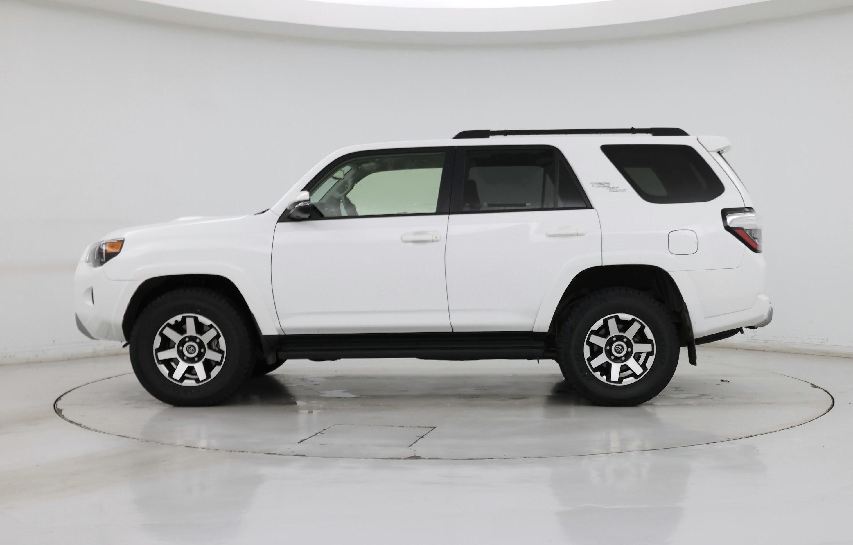 Thumbnail: 2024 Toyota 4Runner - 3