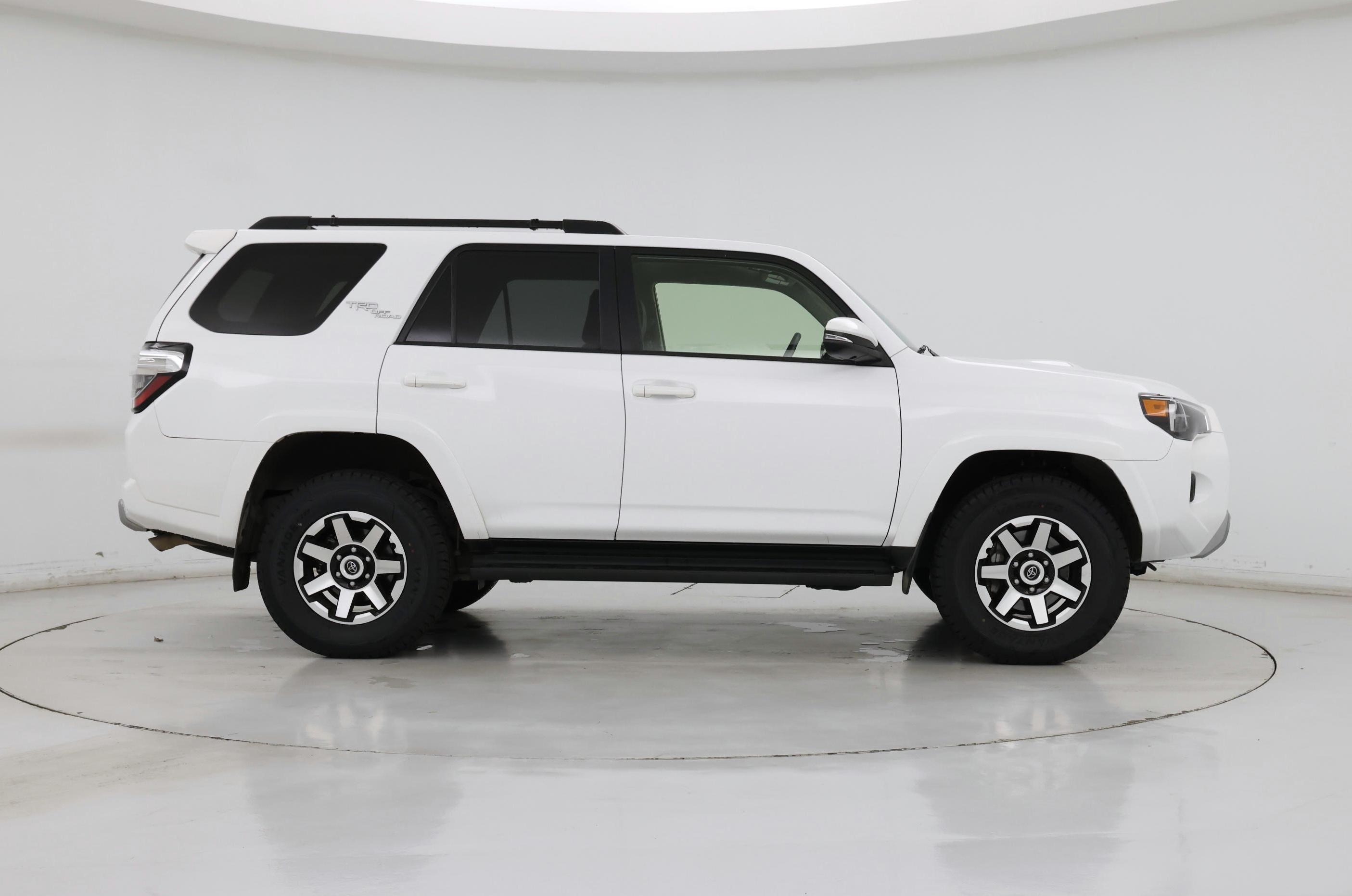 Thumbnail: 2024 Toyota 4Runner - 7